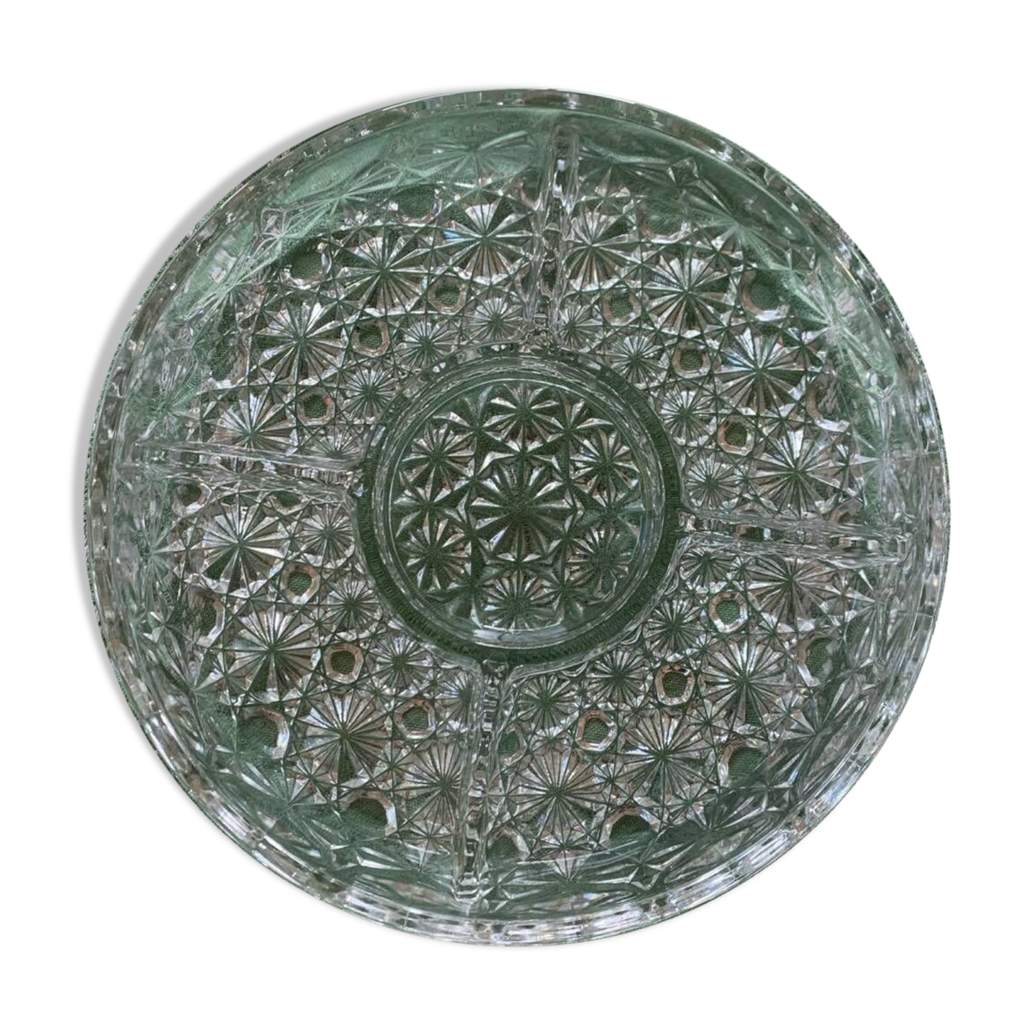 Compartmented dish in chiseled glass