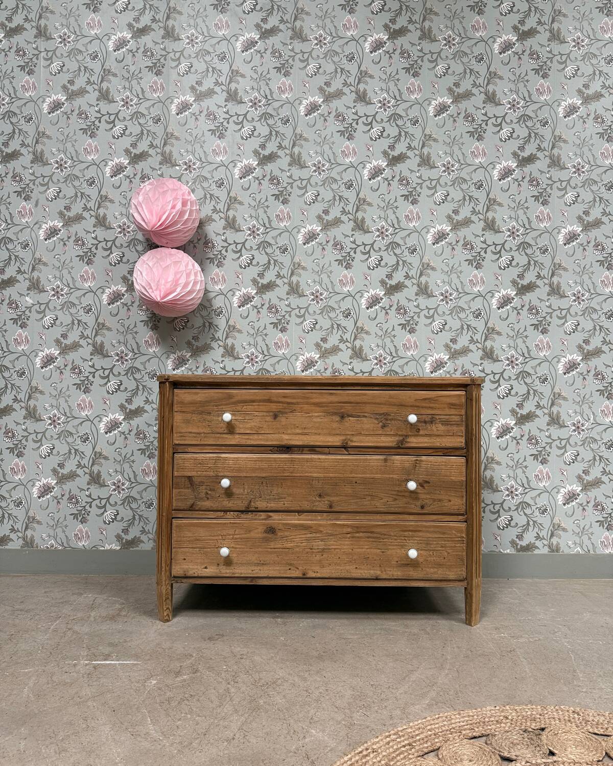 Commode campagne chic rénovée