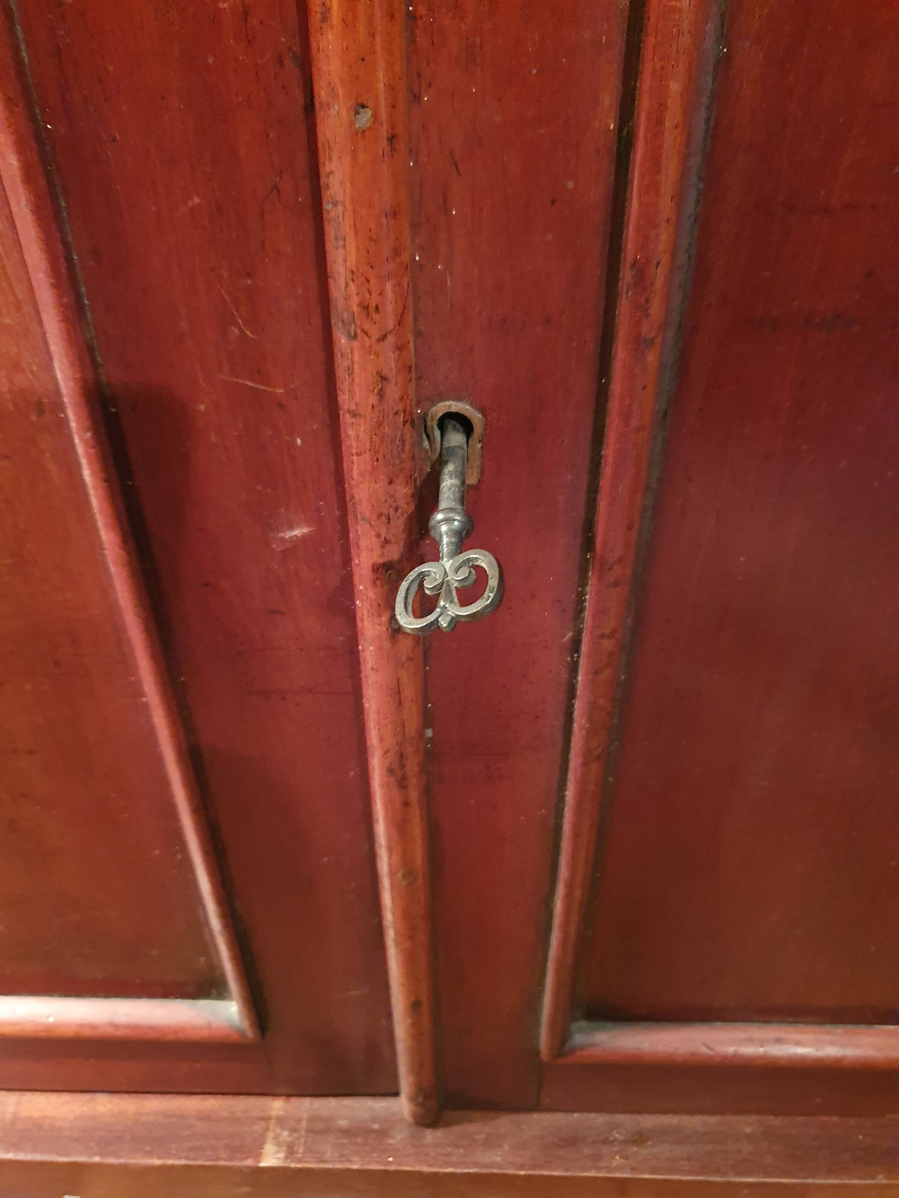 Small late 19th century English mahogany bookcase