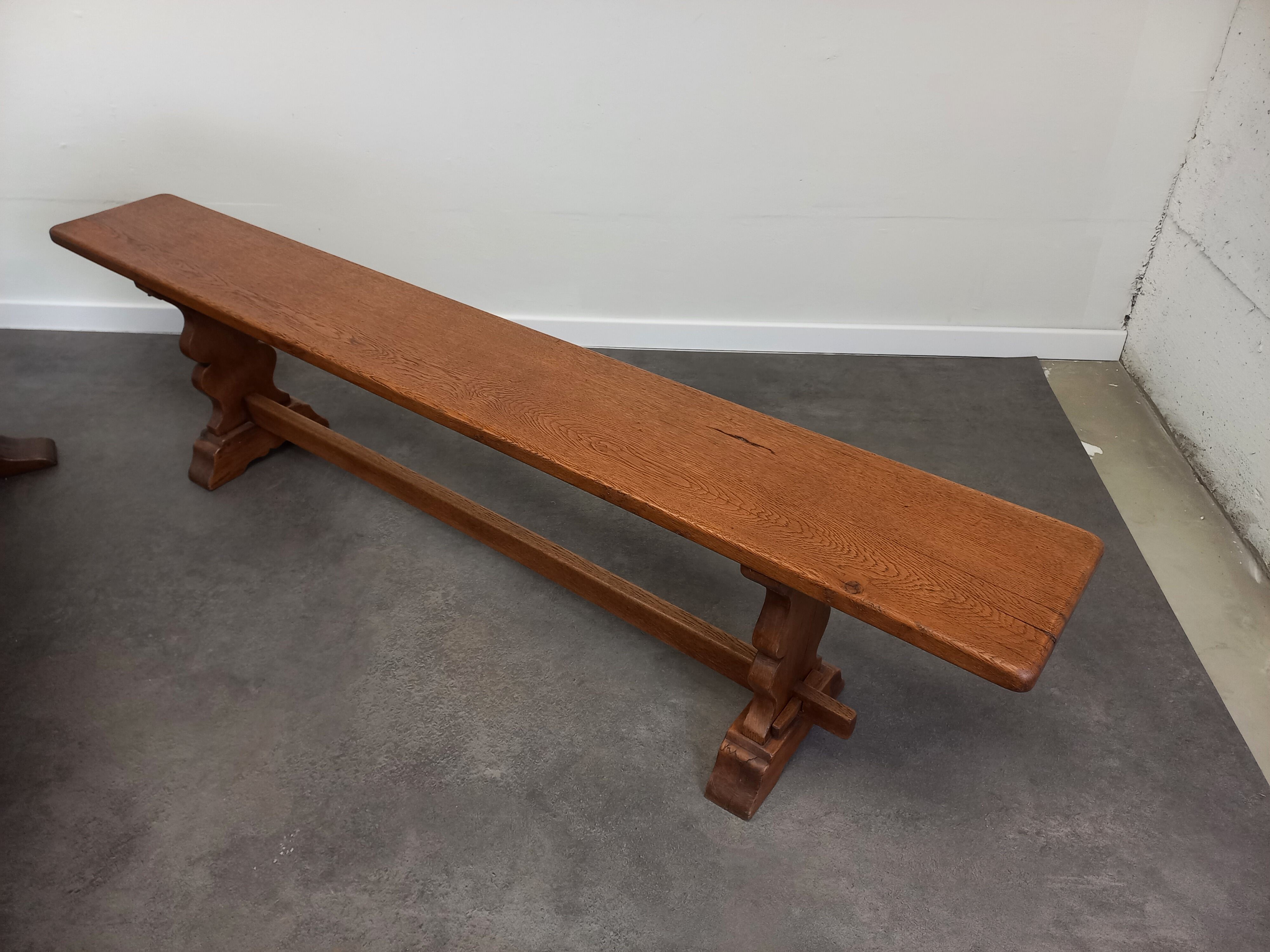 Farmhouse table and its 2 benches