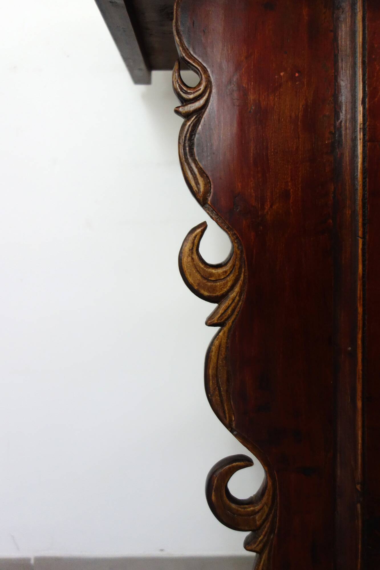 Antique altar console decorated, China early 20th century