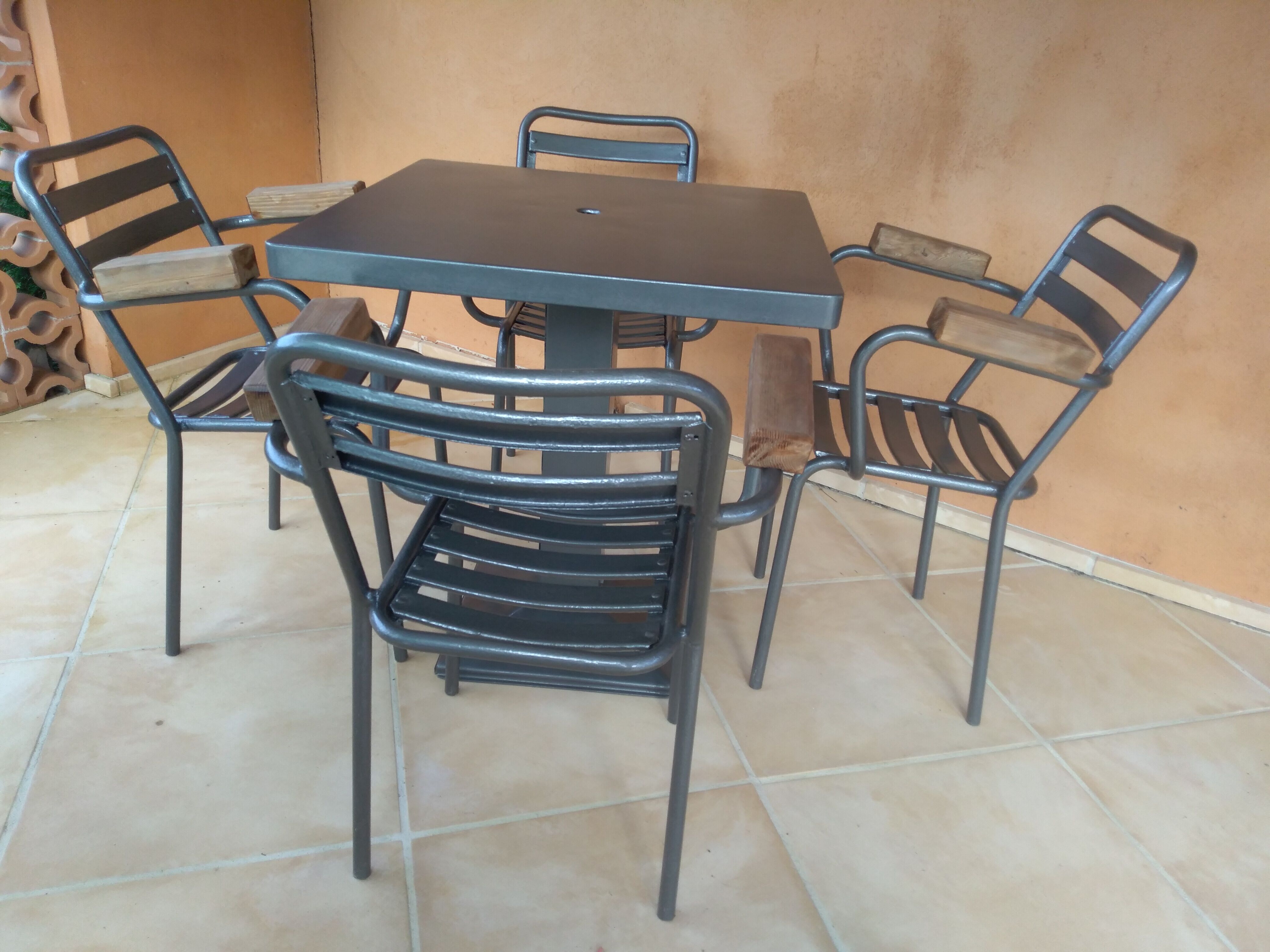 Set table and 4 armchairs bistro garden Tolix Xavier Pauchard 1950s