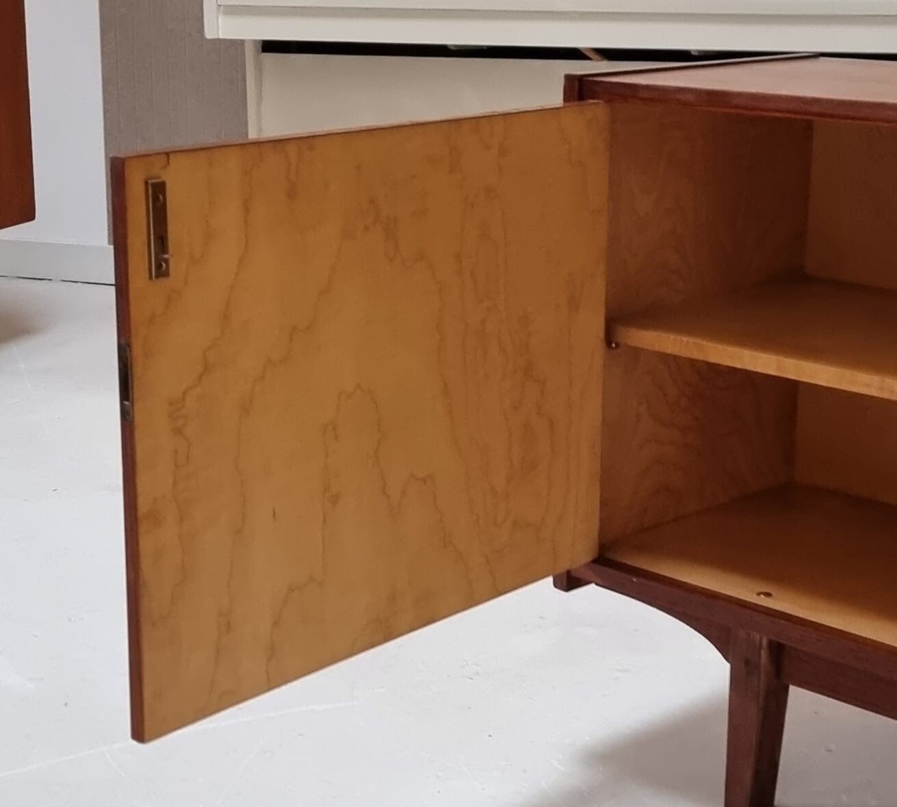 Buffet du milieu du siècle