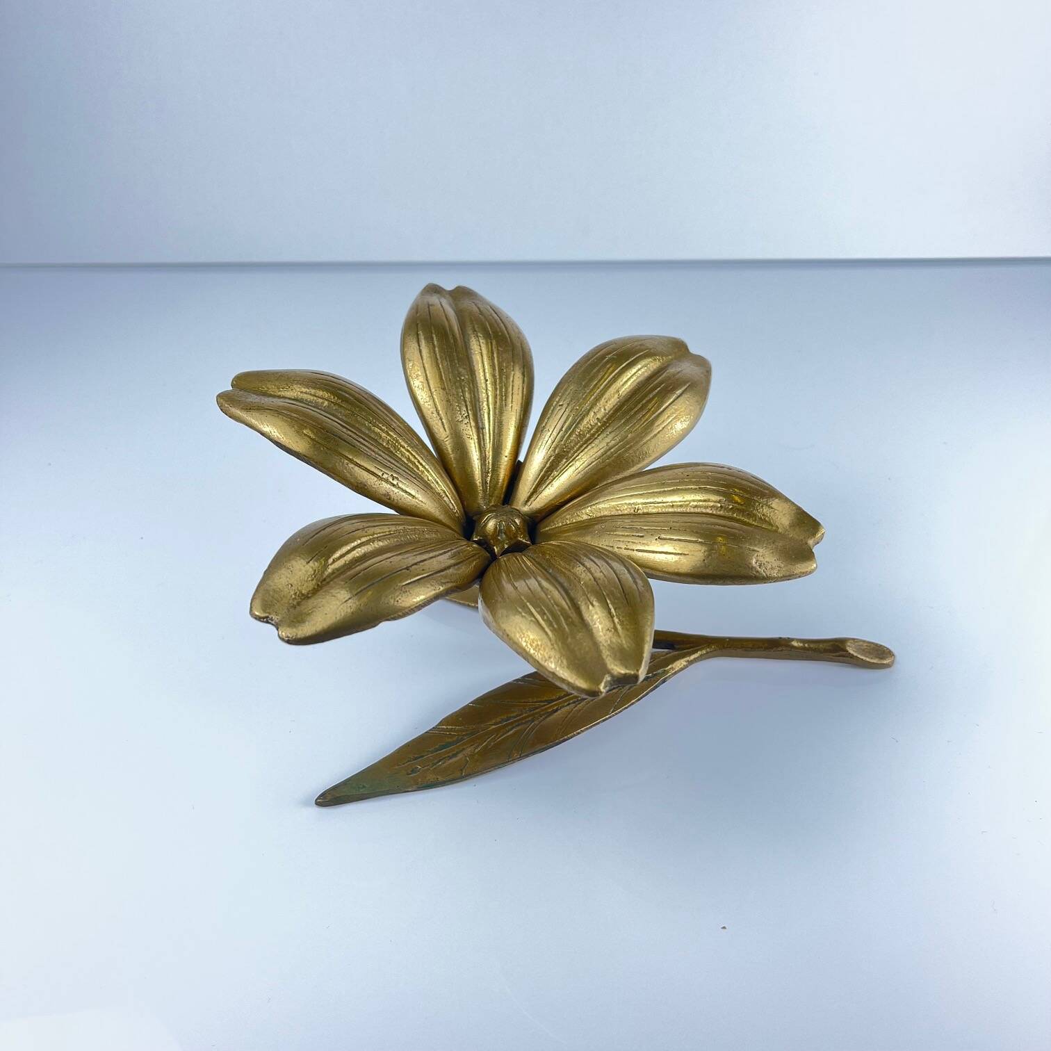 Cendrier Fleur en Laiton, 1970, grand modèle