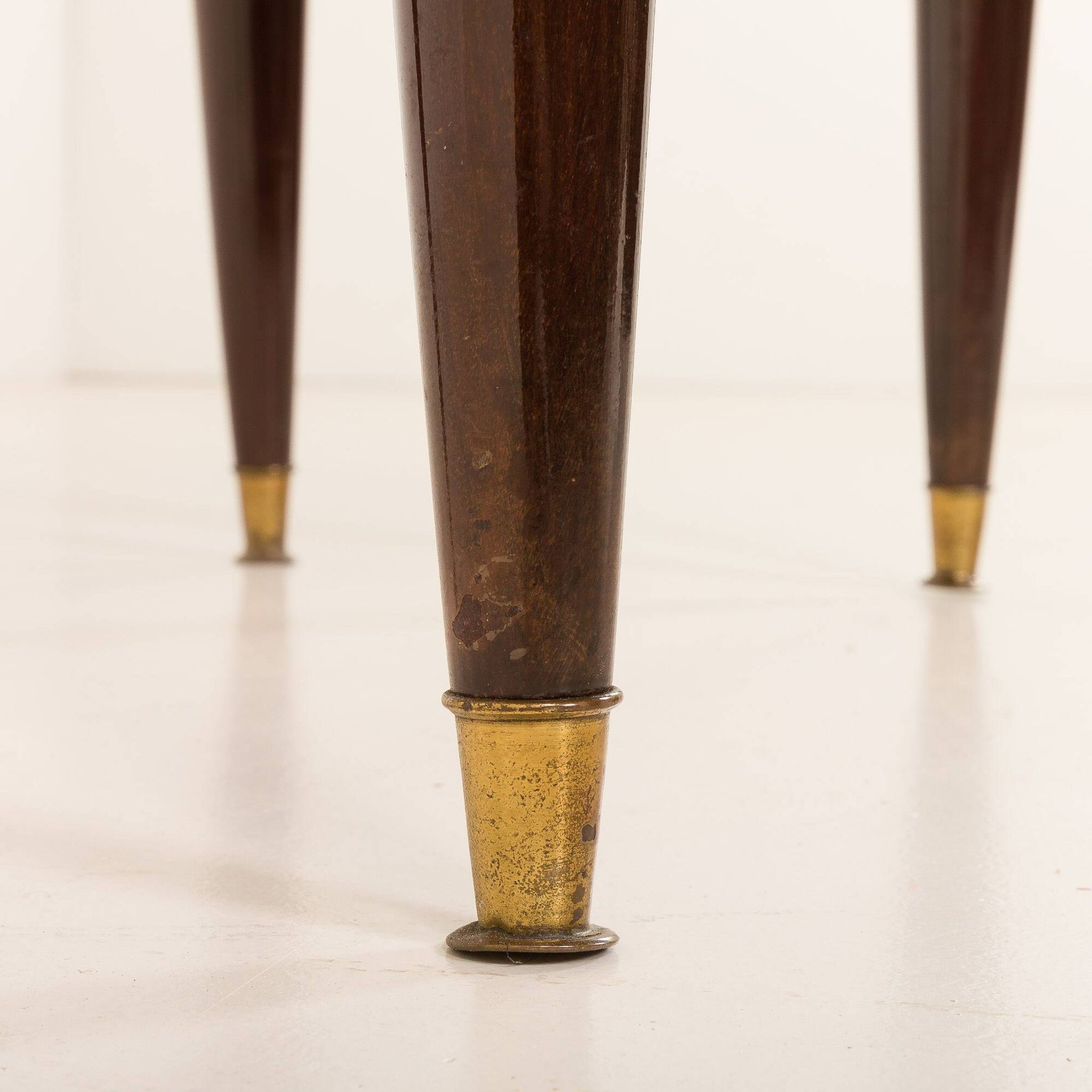 Italian mid-century side table in the style of Paolo Buffa, 1950s