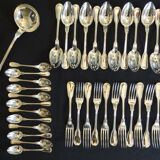 Ménagère 37 pièces modèle aux filets en métal argenté