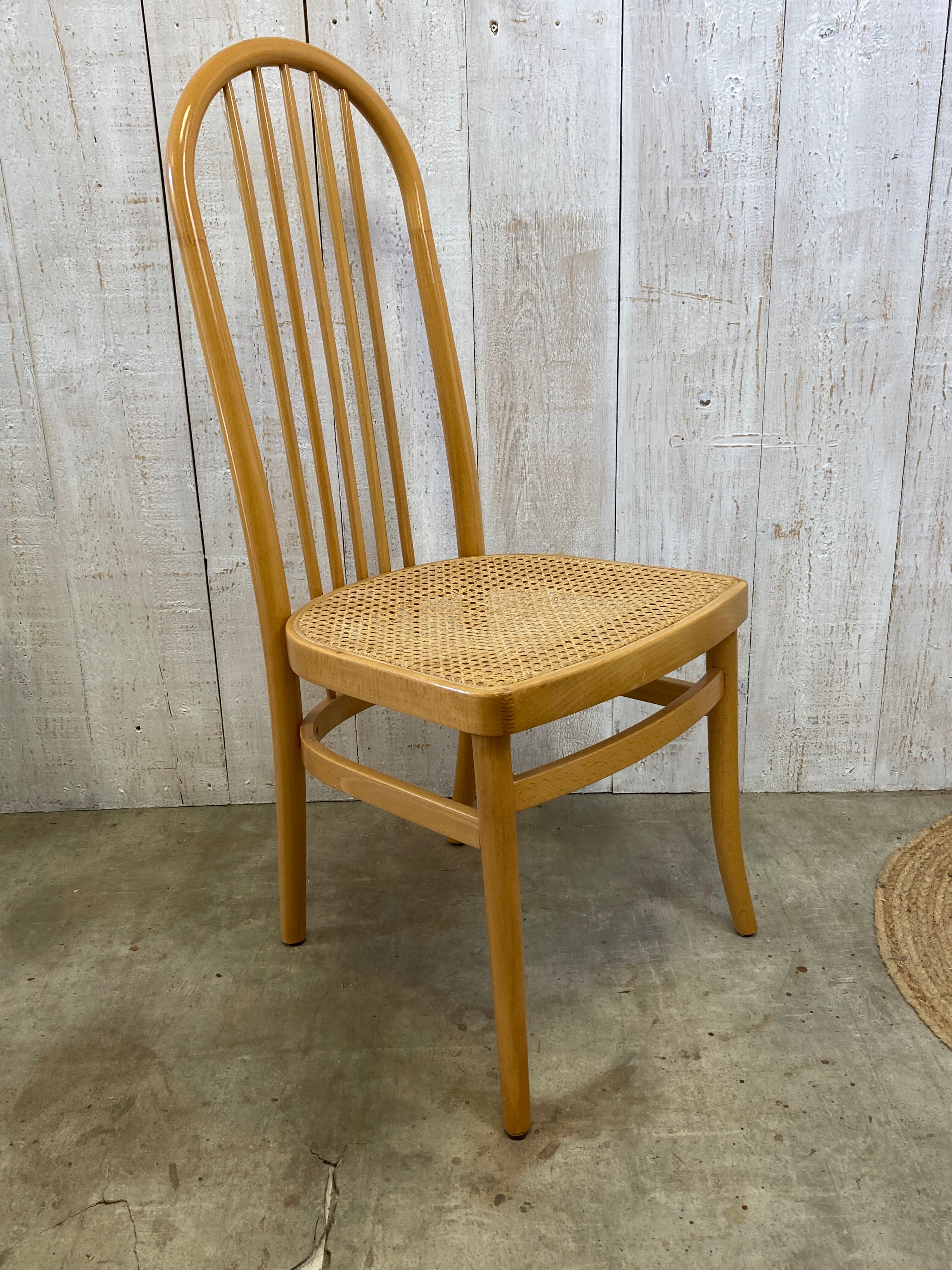 Baumann chair canned