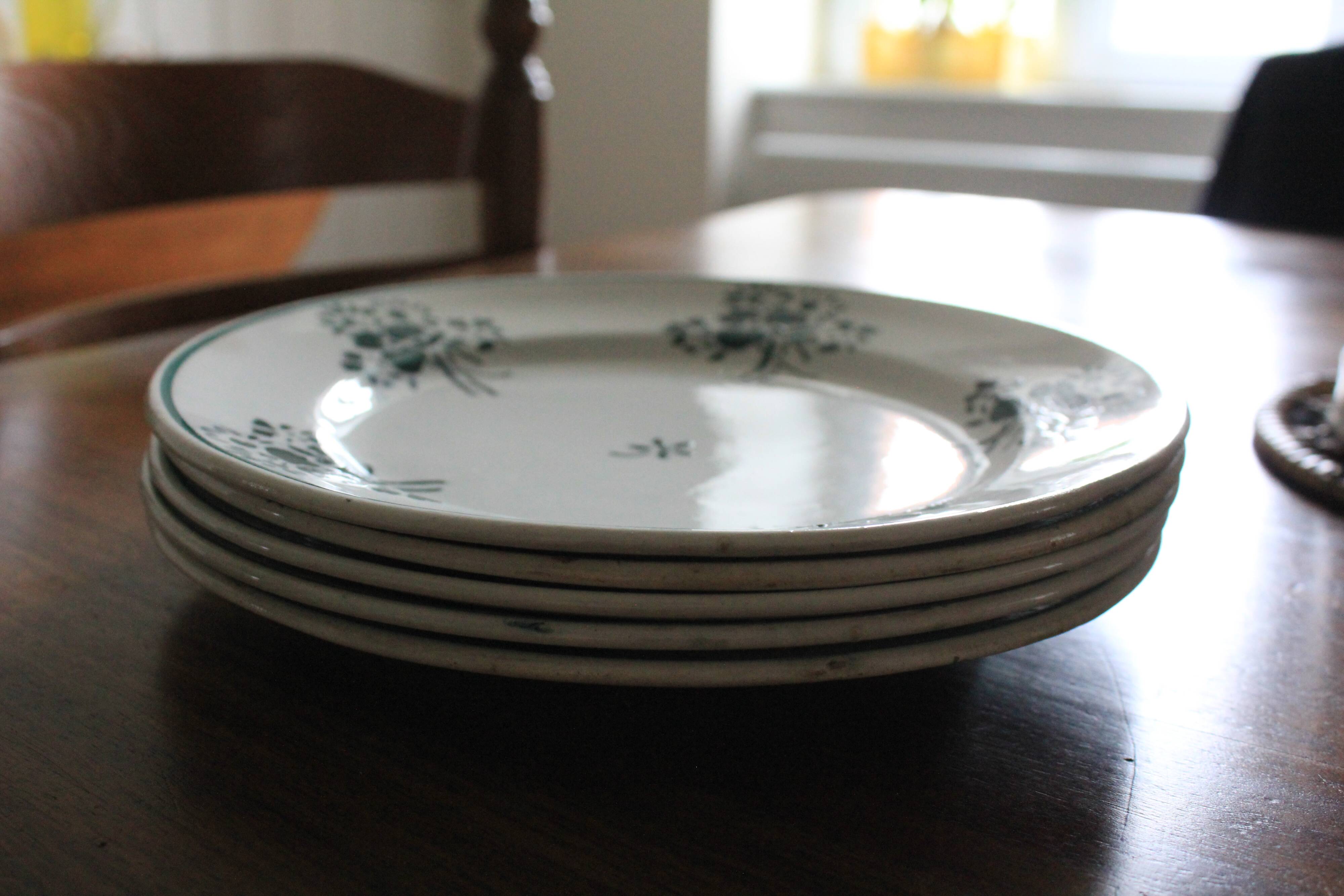 Set of 5 flat plates Faïencerie du Rhône Labrut Frères