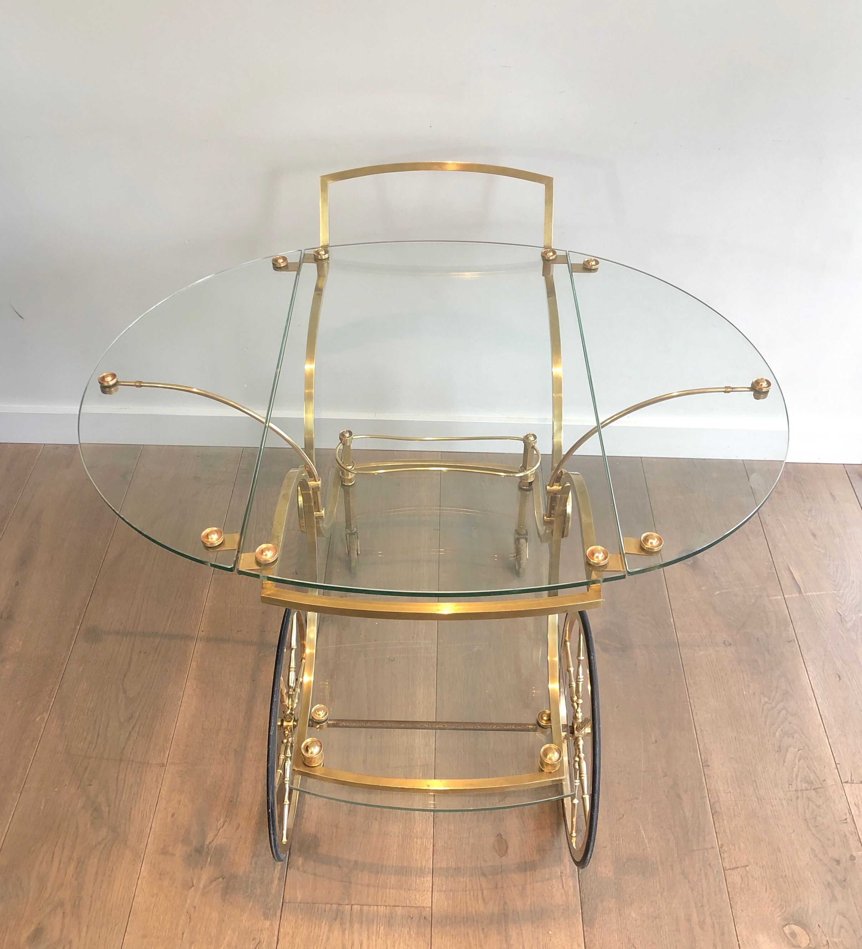 Neo classical style table in silver and gold metal and glass