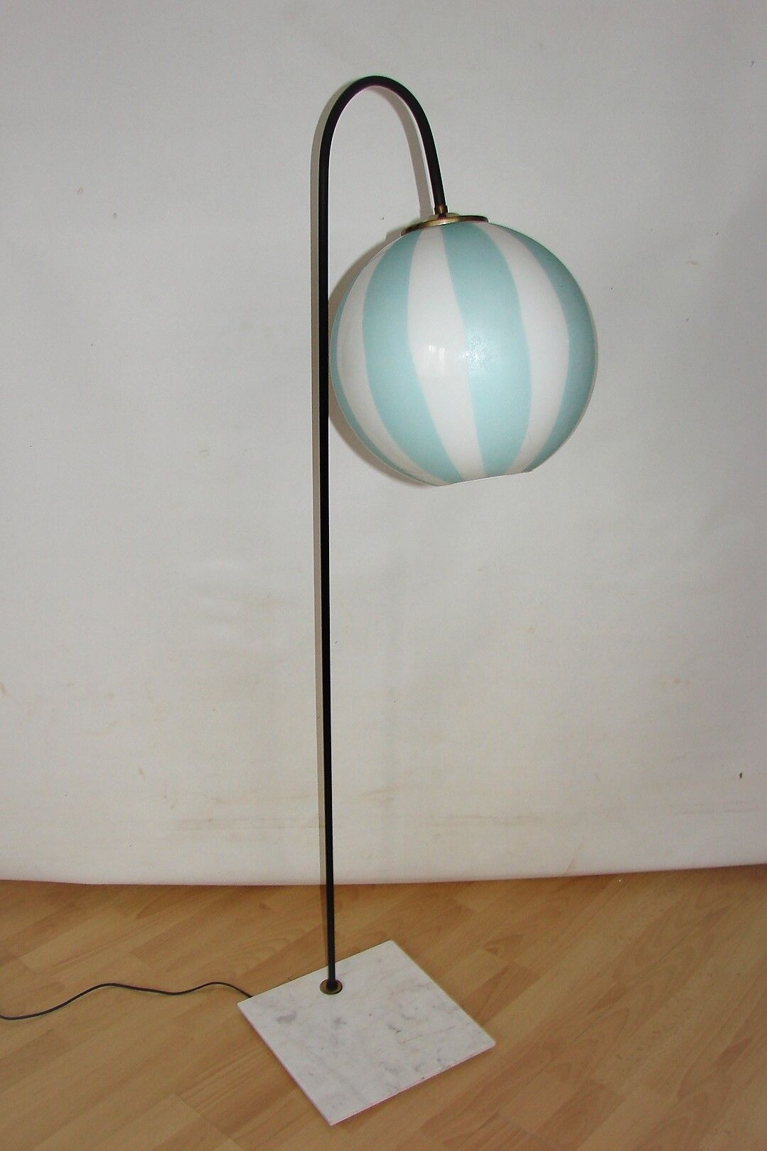 Modernistic floor lamp , 70s
