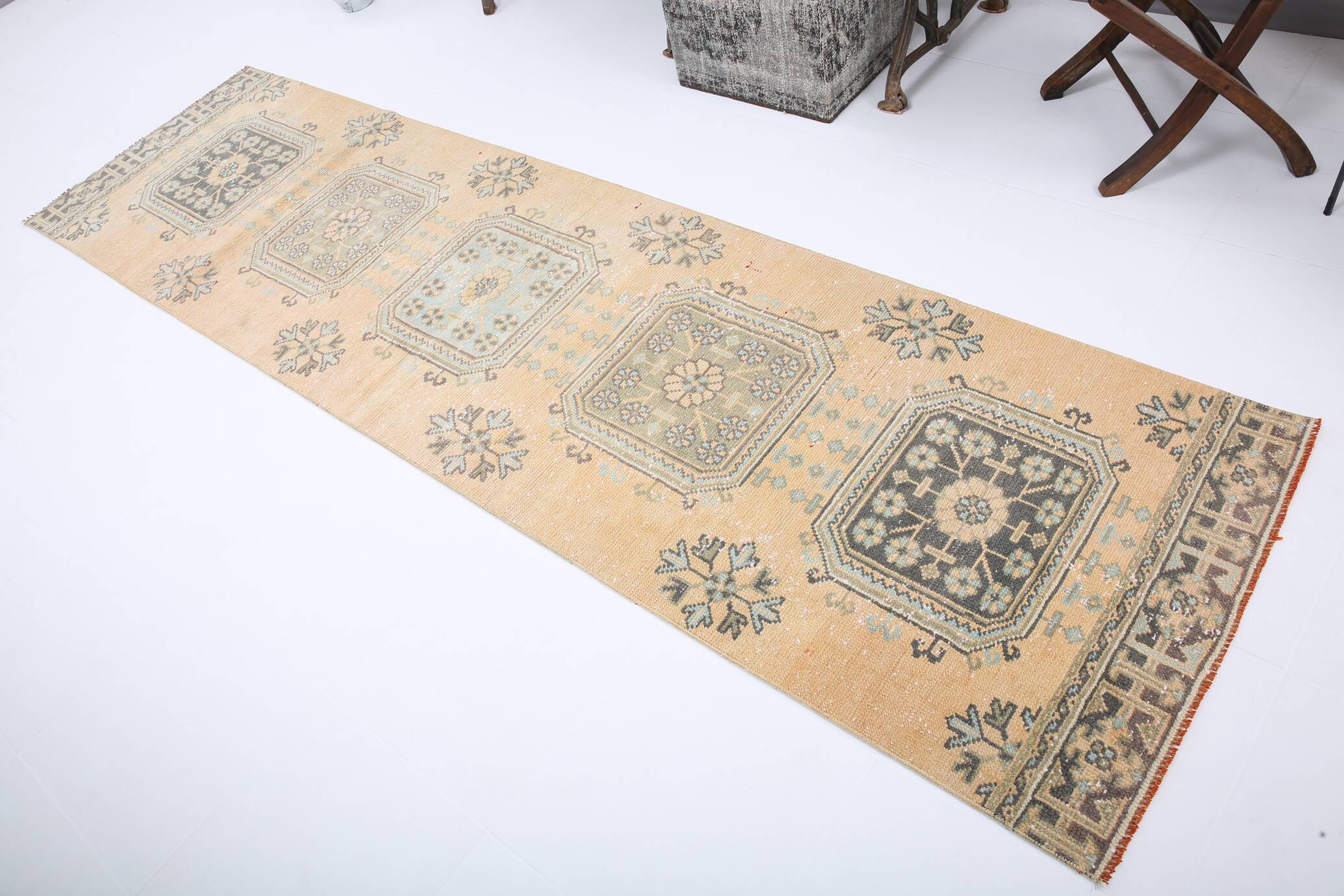 3x10 One Of A Kind Turkish Runner Rug, 85x315Cn