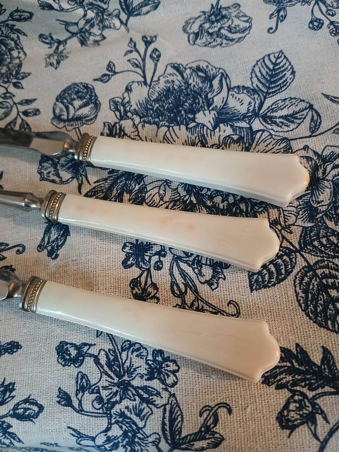 3 antique serving utensils