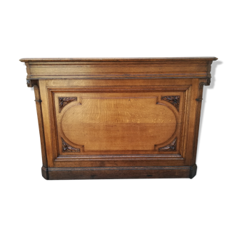 Oak counter