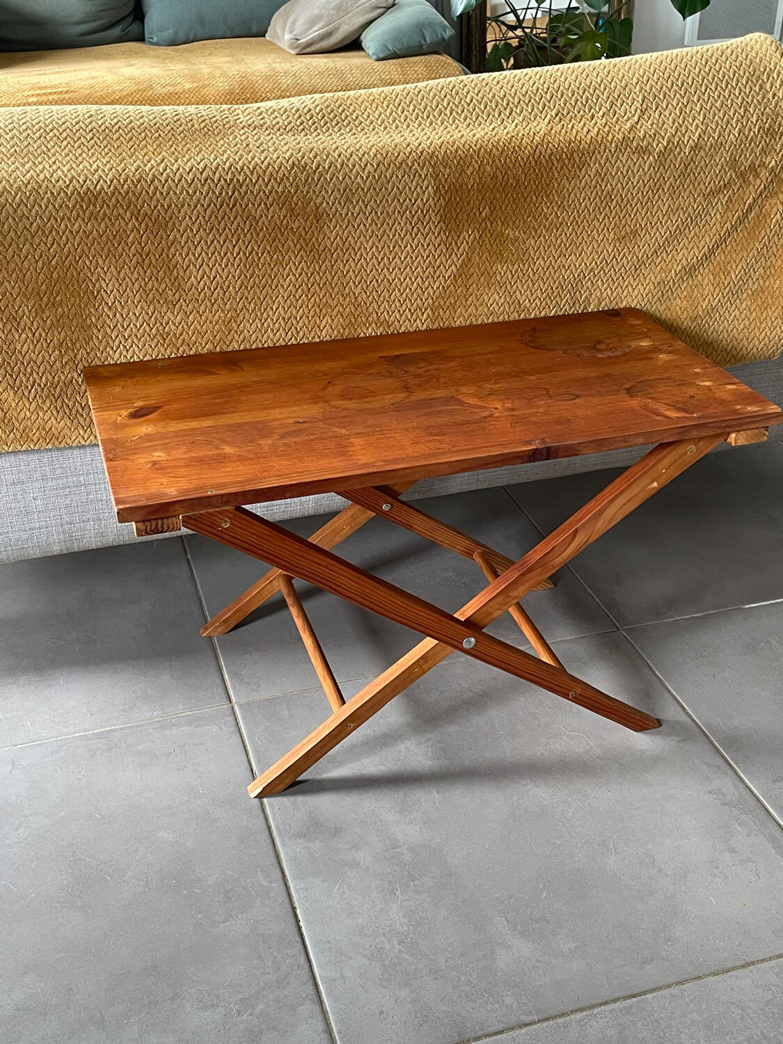 Rectangular wooden coffee table