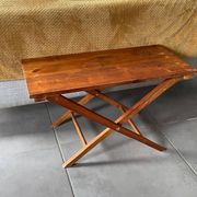 Table basse rectangulaire en bois