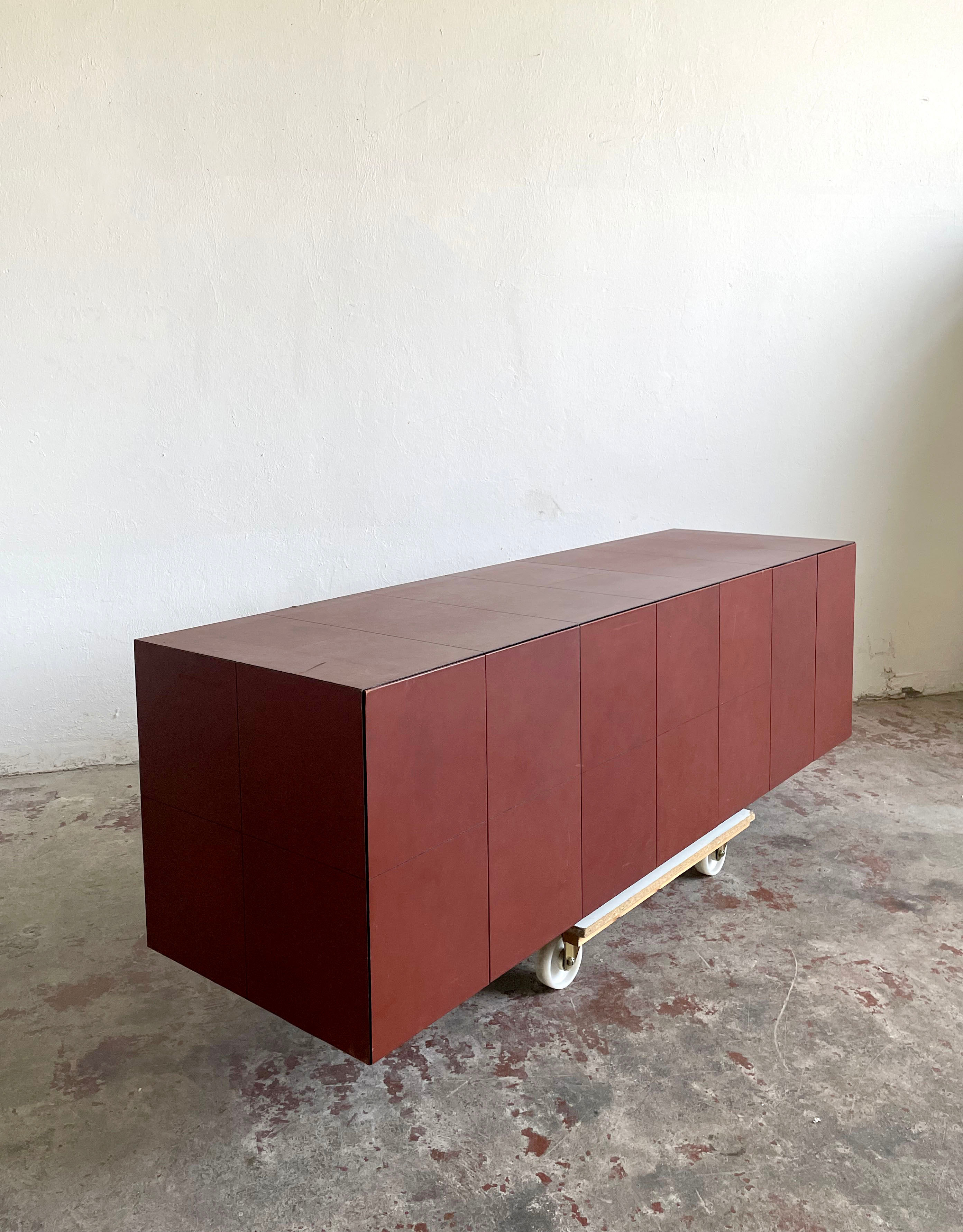 Enfilade par Lella & Massimo Vignelli pour Poltrona Frau, Italie années 1990