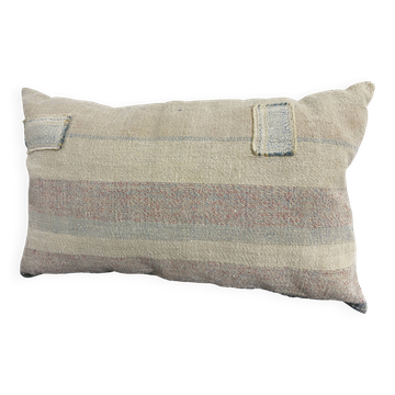 Coussin en toile ancienne style Kilim
