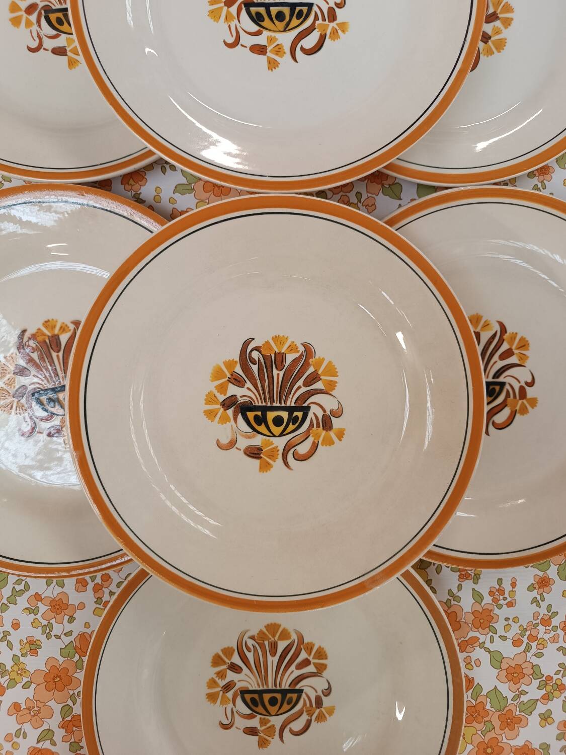 Ceramic plates Creil and Montereau