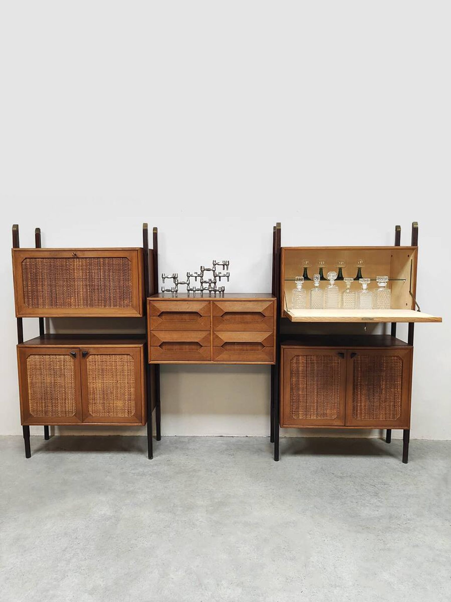 Rare Italian midcentury design modular teak webbing wall unit cabinet