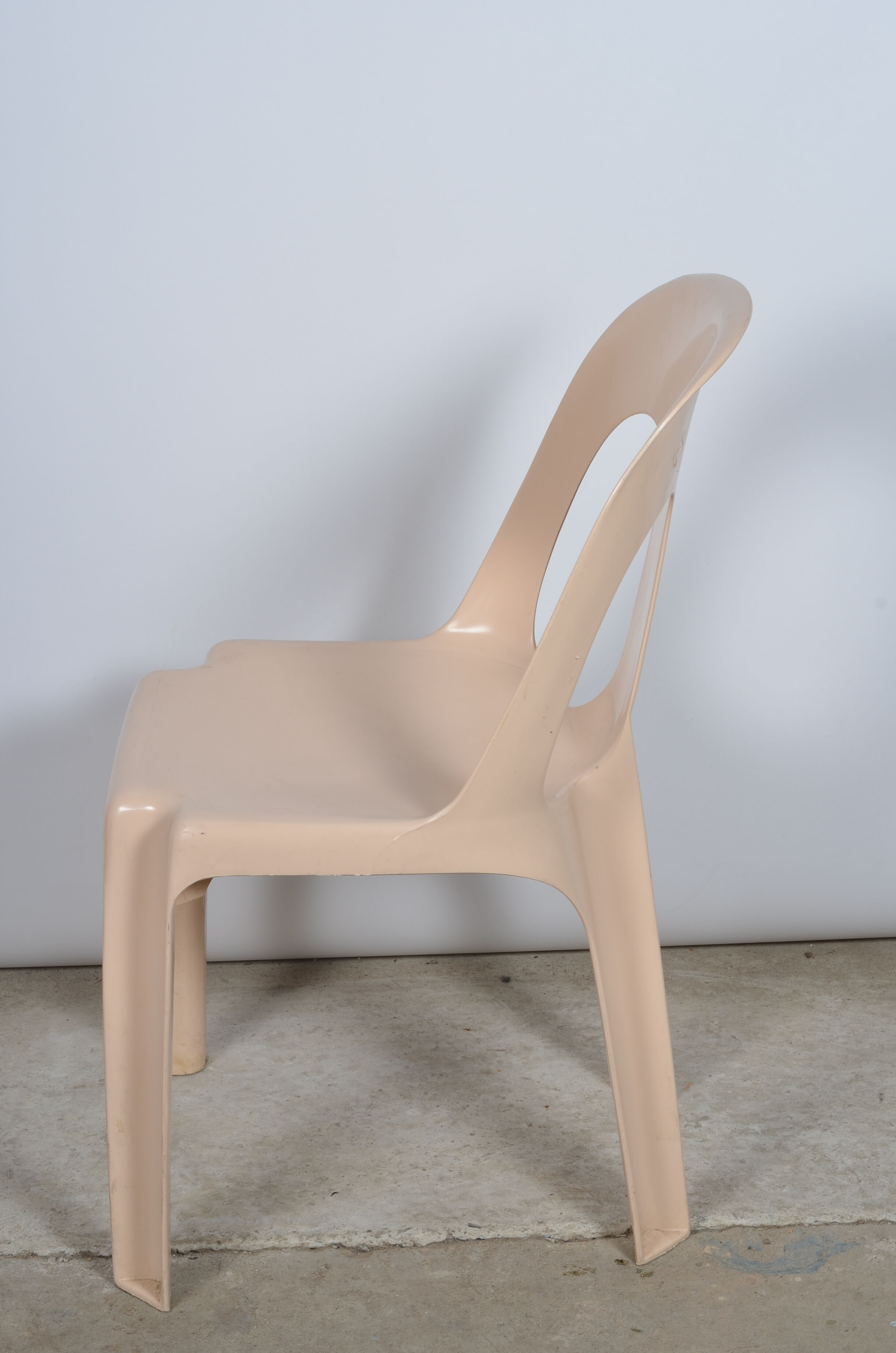 Monobloc chair Henry Massonnet