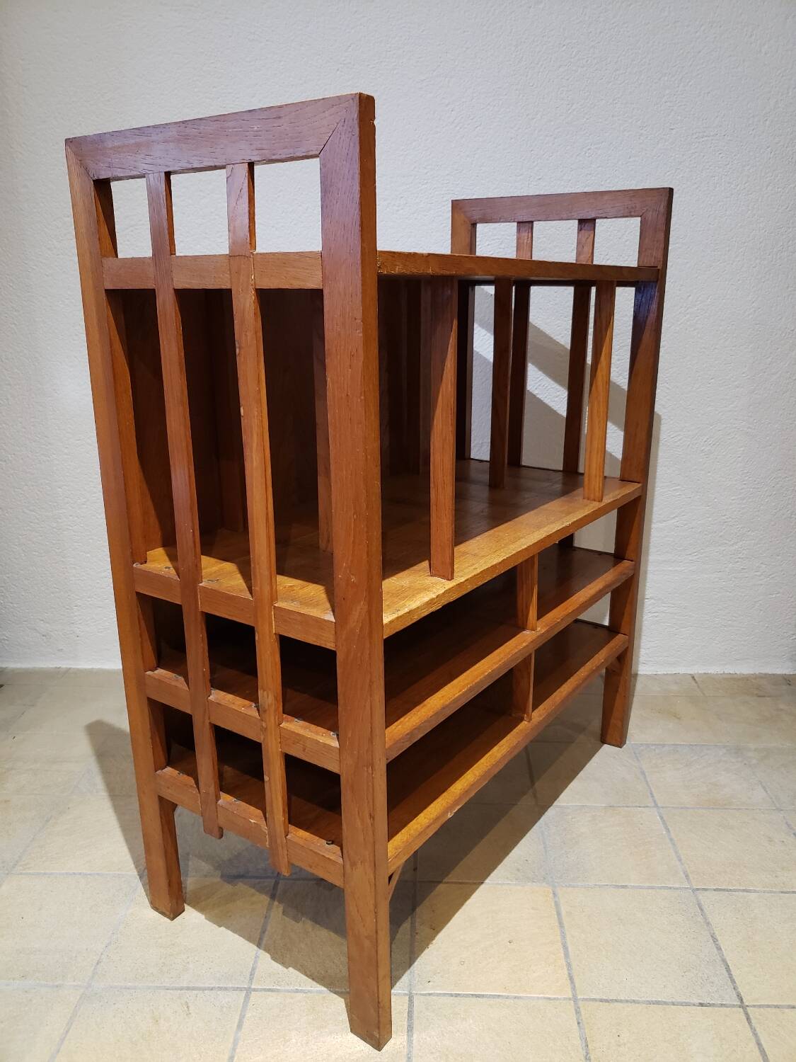 Meuble Hifi style Arts and Crafts