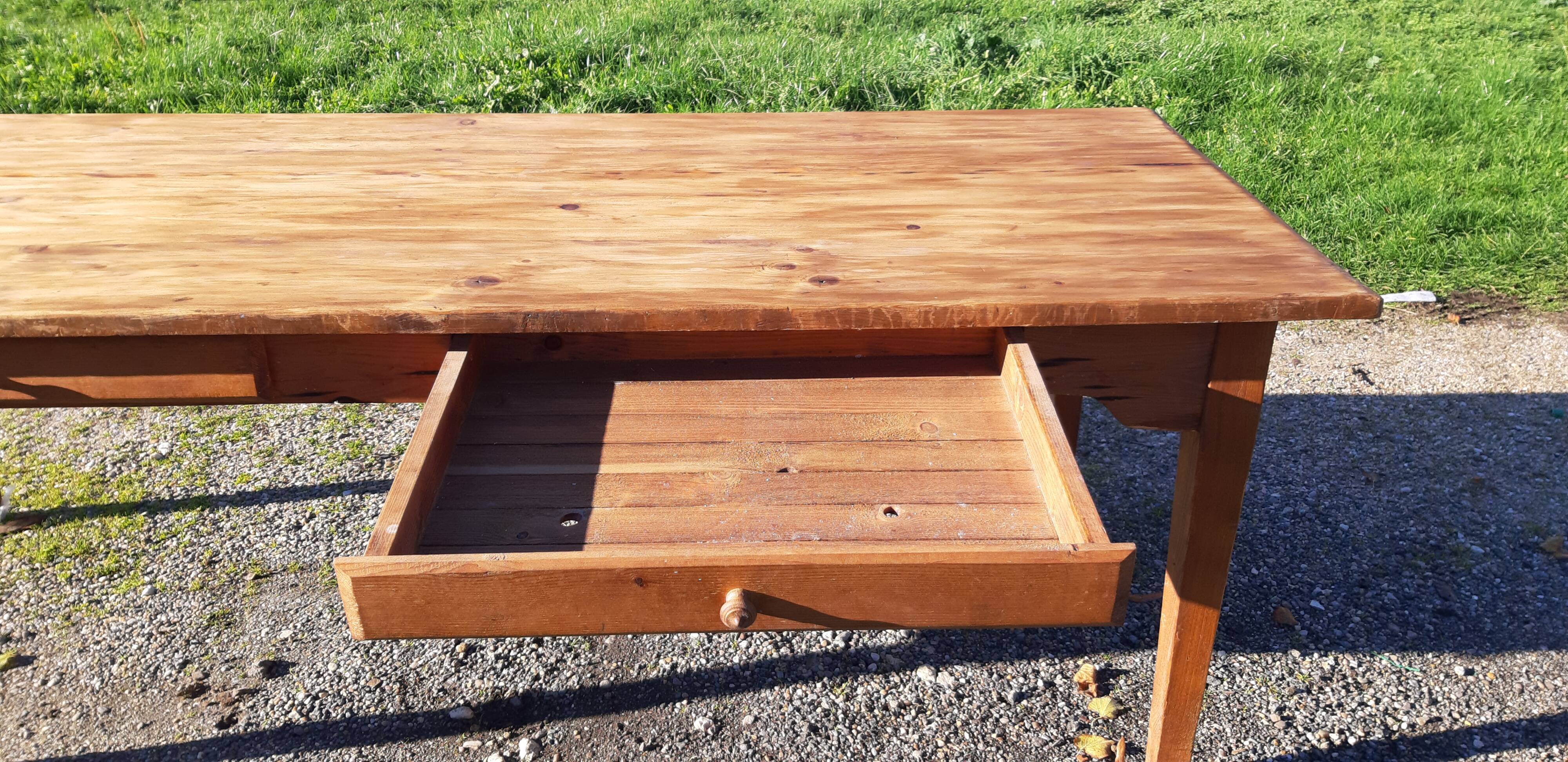 Country farm table in pine , 2 drawers