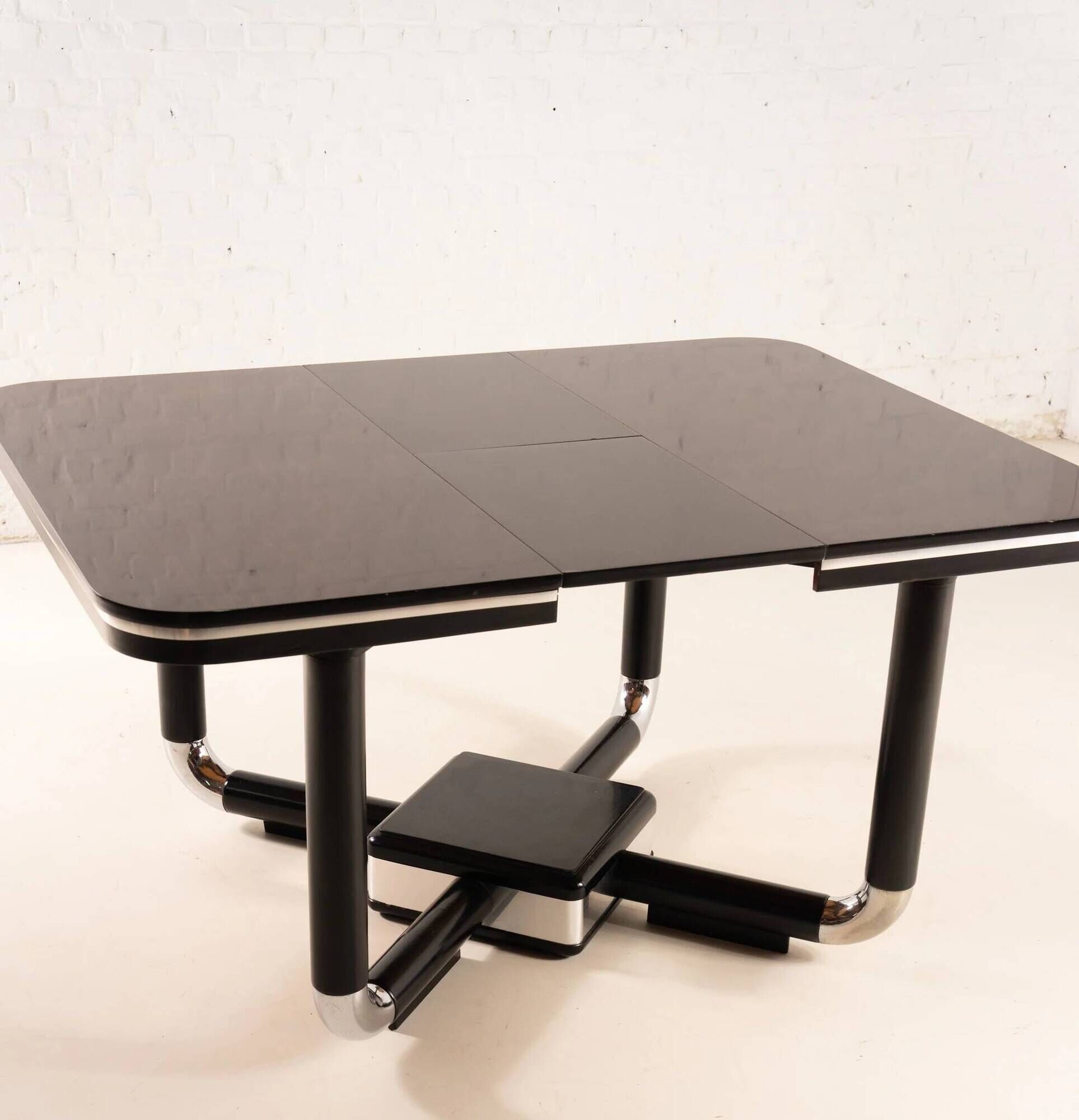 1980s ROBUST WOODEN TABLE