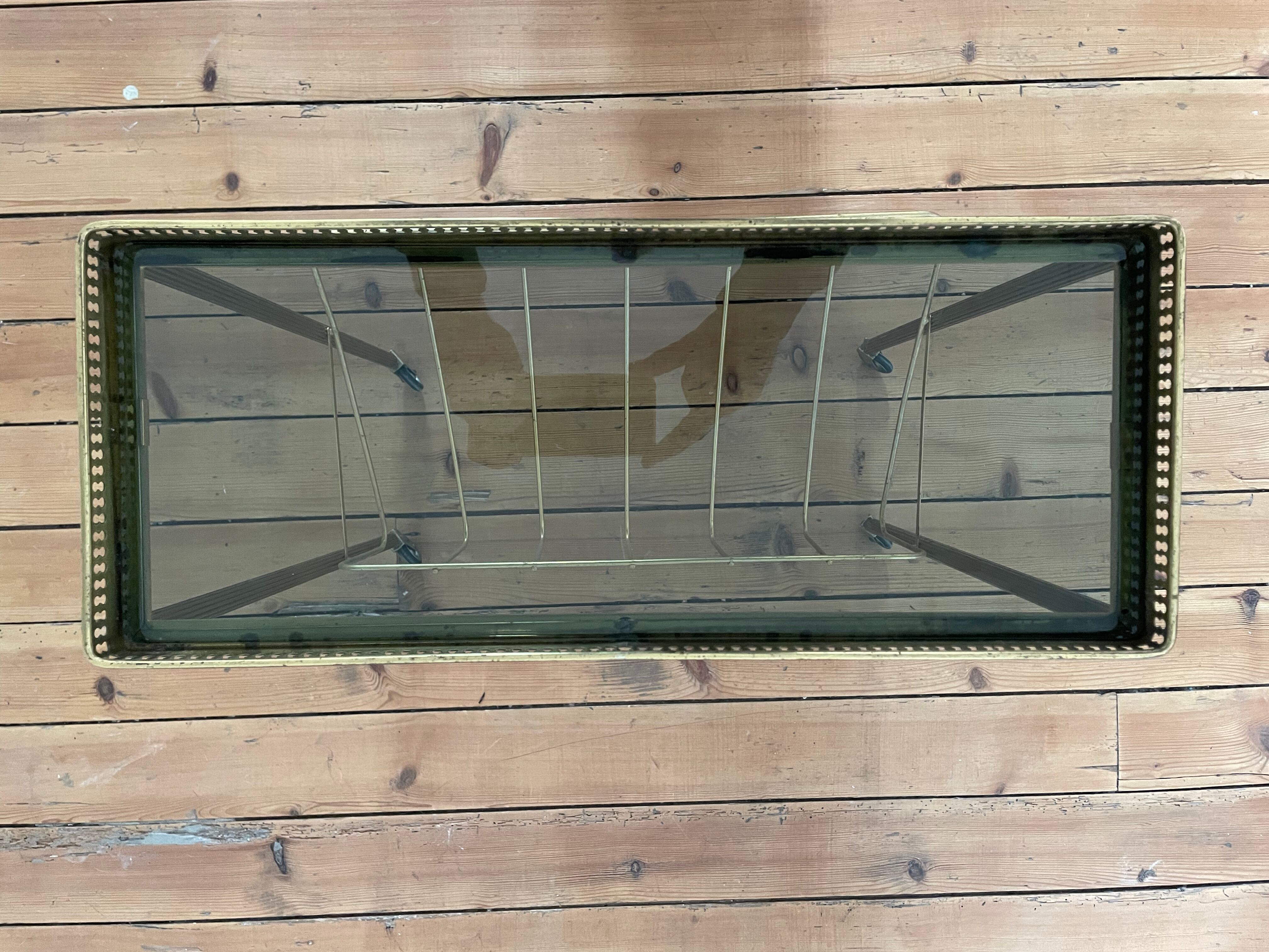 Desserte vintage, range revues, vinyles