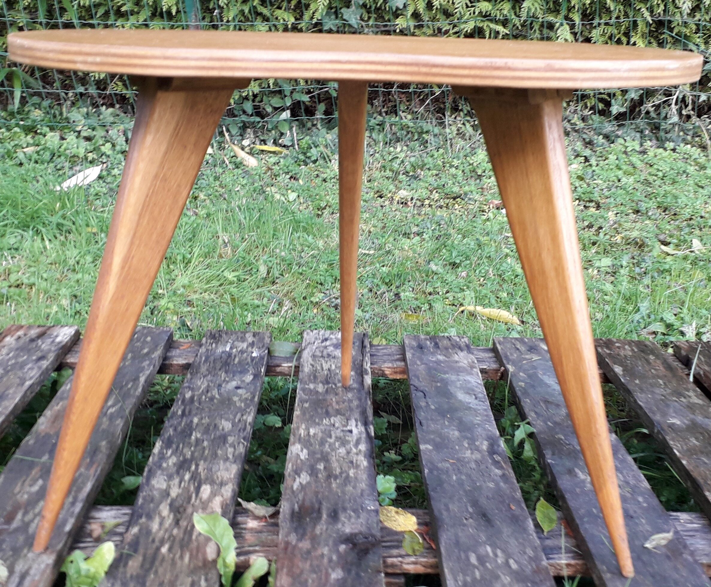 Table basse haricot en bois