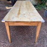 Farm table