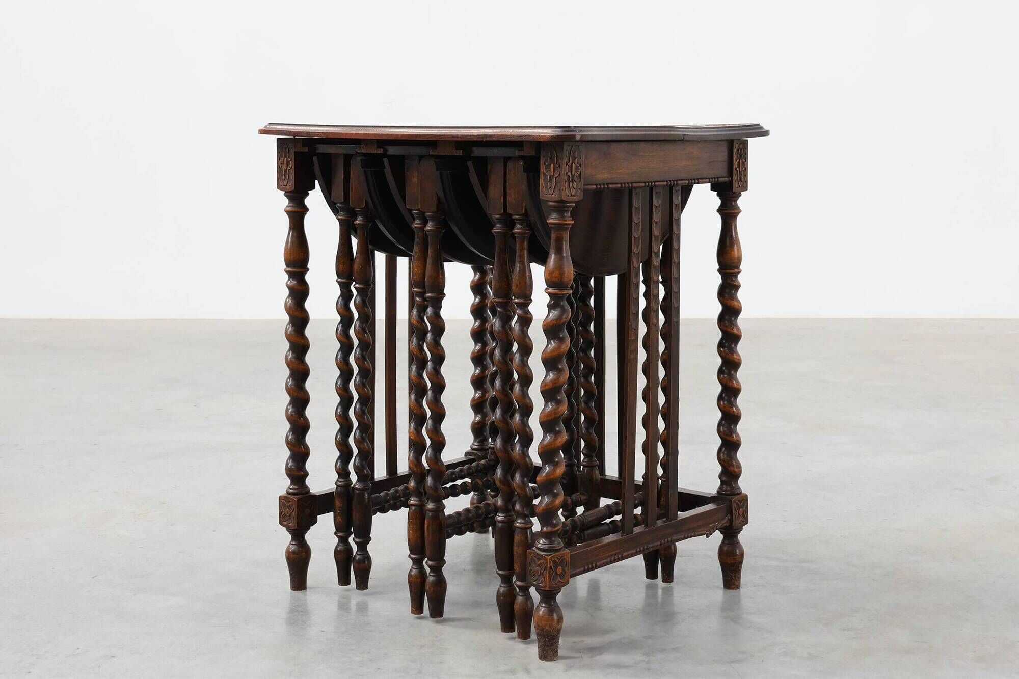 Set of Four Oak Barley Twist Nesting Tables, England, circa 1900n
