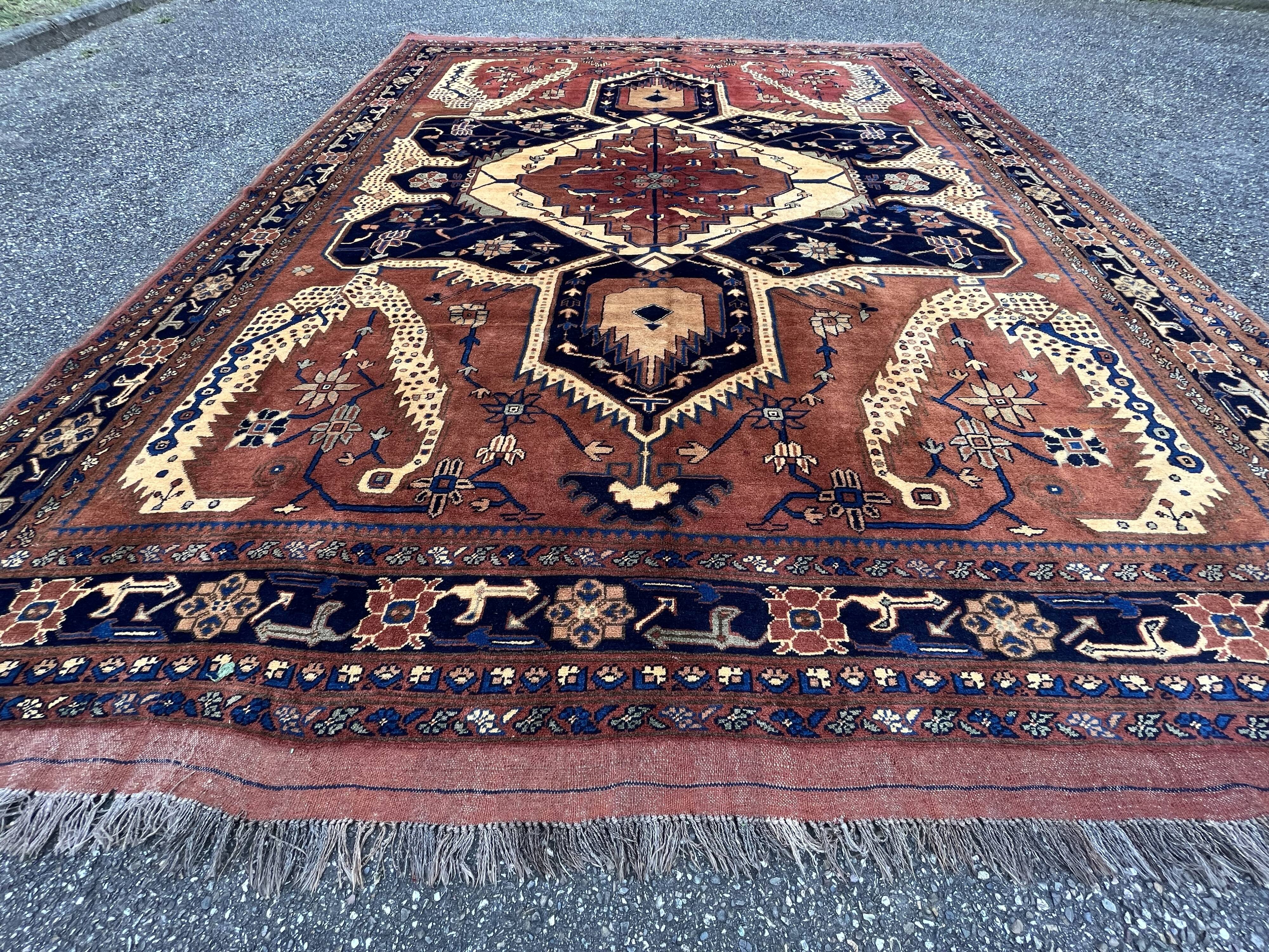 Afghan kargai rug design heriz serapi