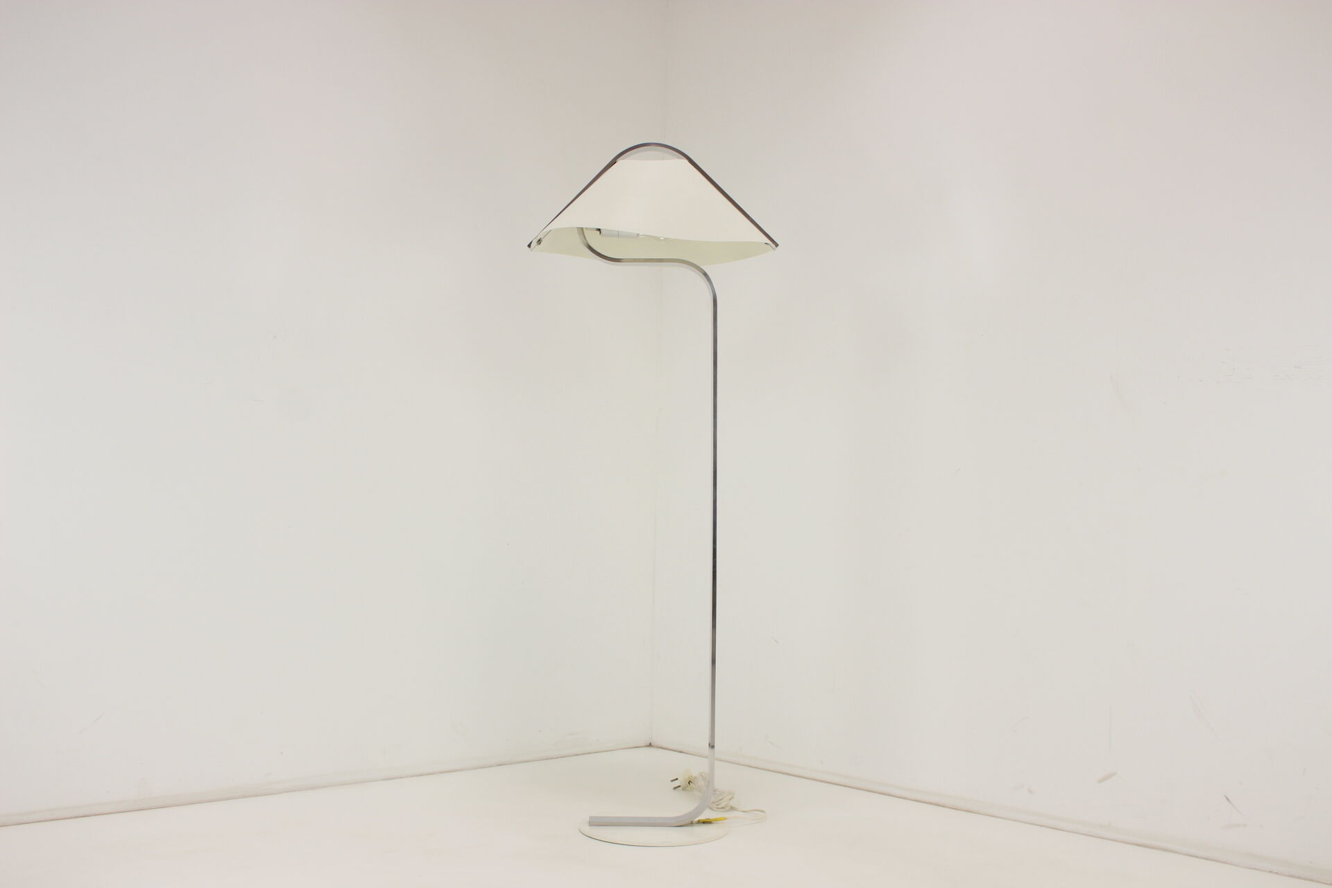 Design Floor Lamp Italy, 1970s