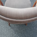 Cocktail armchair with armrests