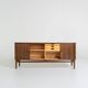 Buffet en noyer par Kurt Olsen pour Andersen & Bohm, Danemark, années 1950.