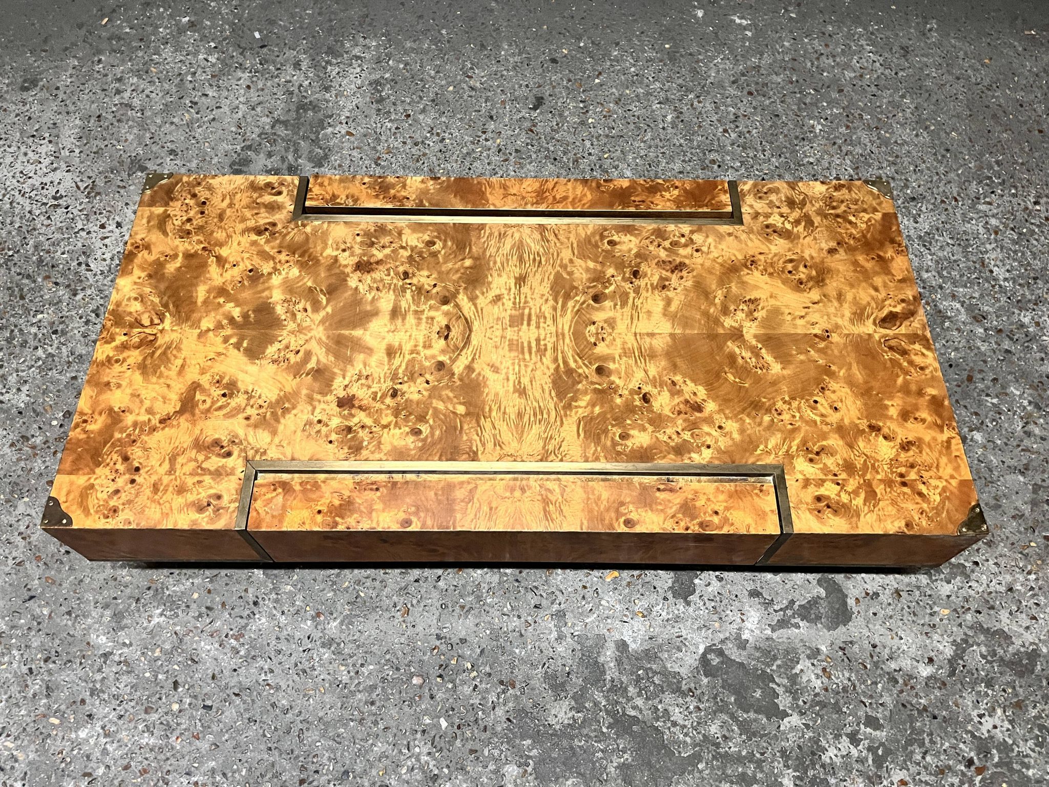 designer coffee table in elm burl with integrated drawers, Roche Bobois 1970