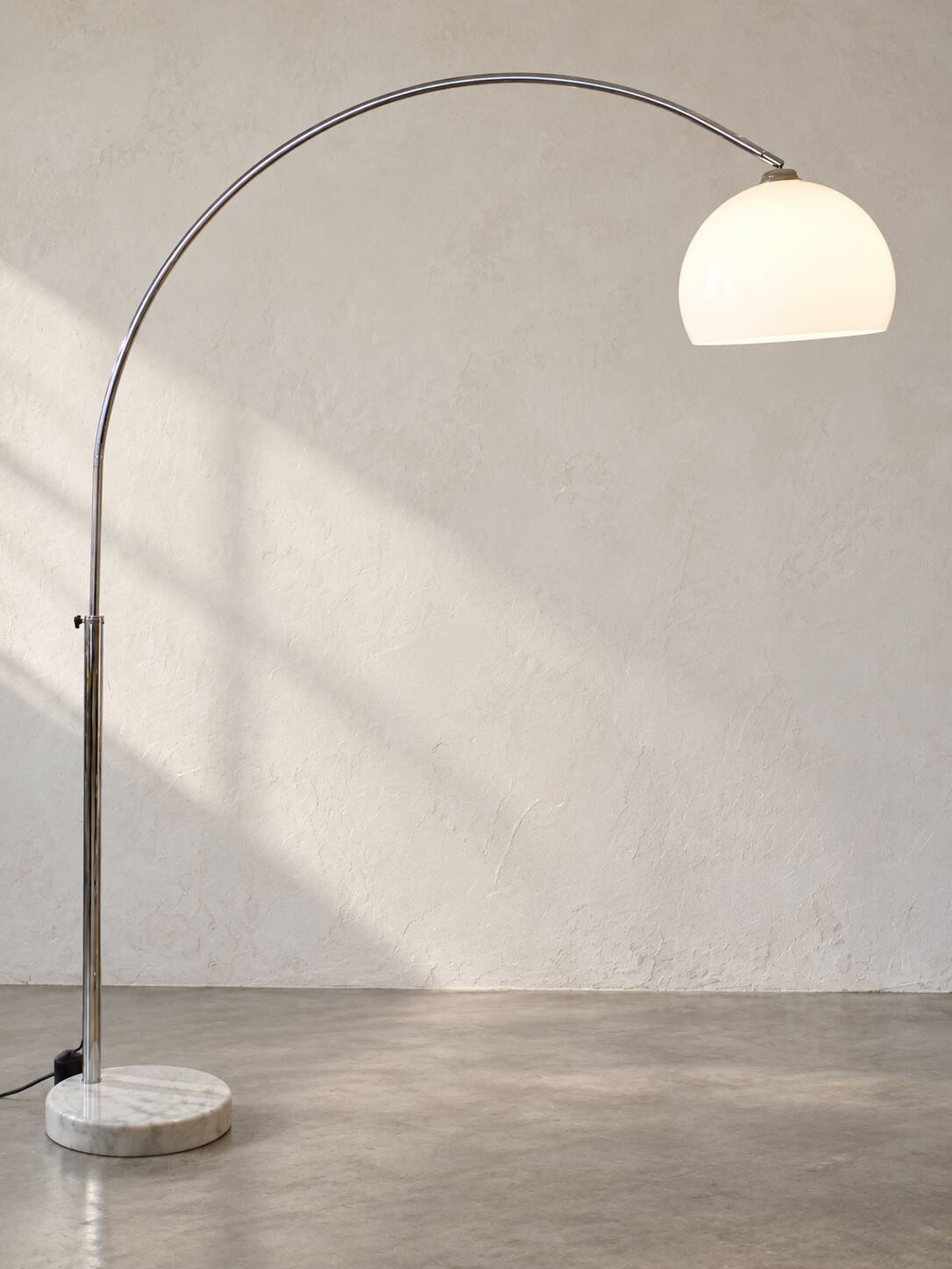 Arc floor lamp with marble base design