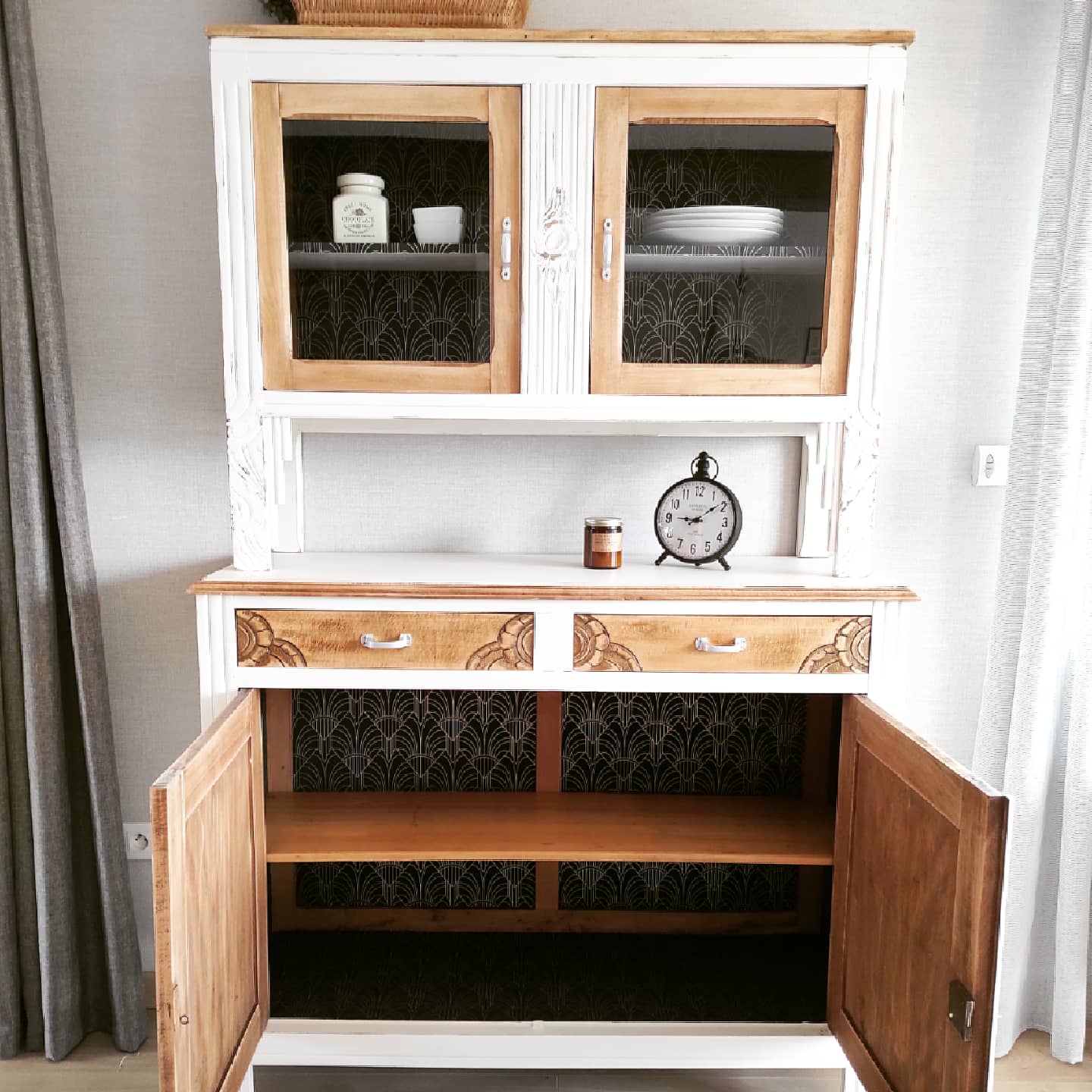 Art deco double body buffet