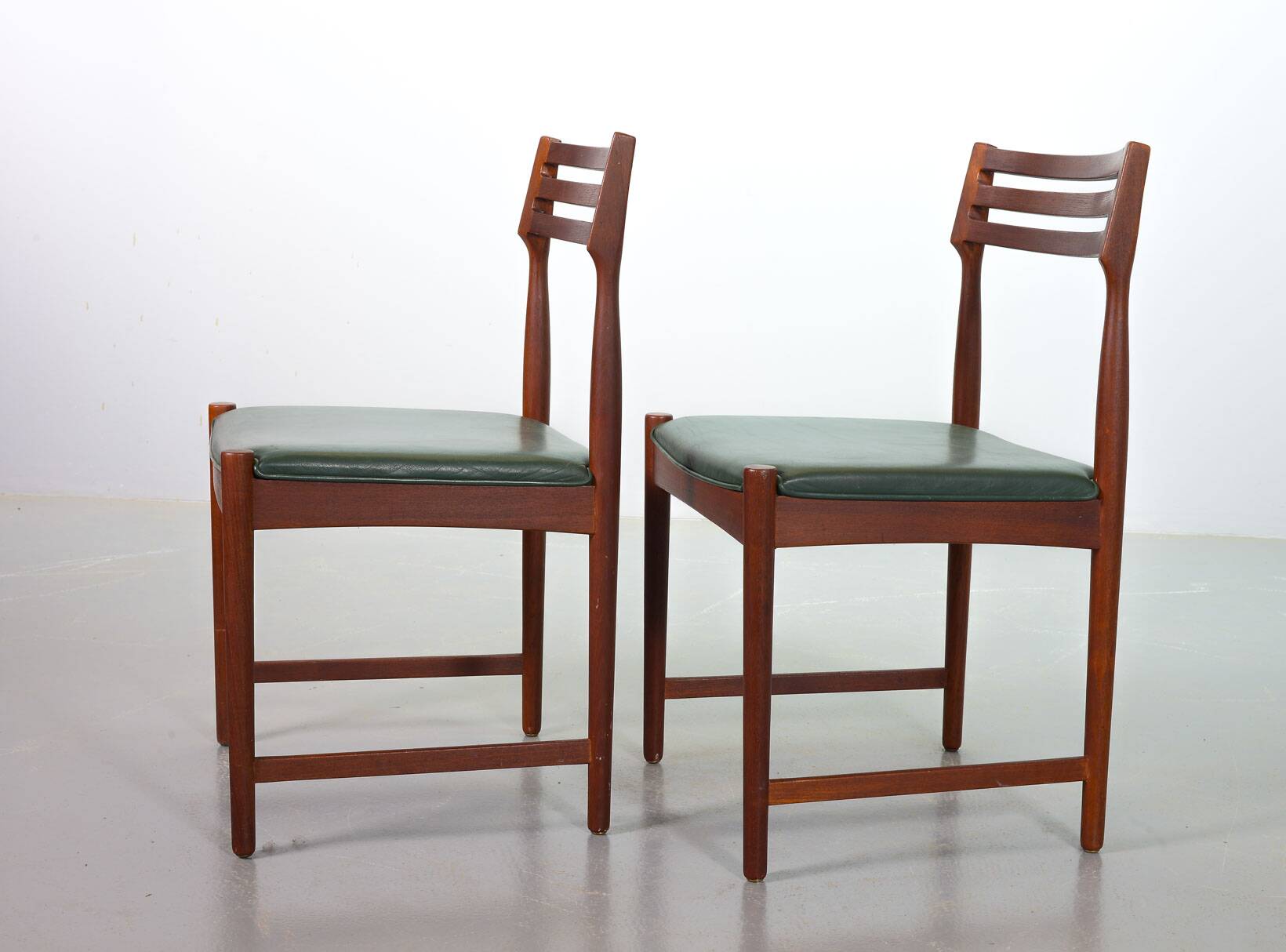 Bovenkamp Vintage Design Teak Wooden Dining Chairs with Leather Upholstery