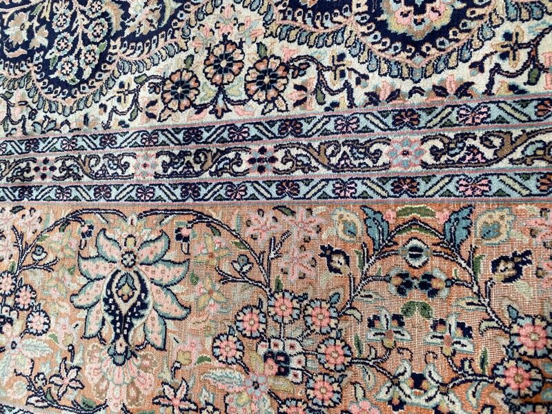 Kashmir silk carpet 273x373 cm