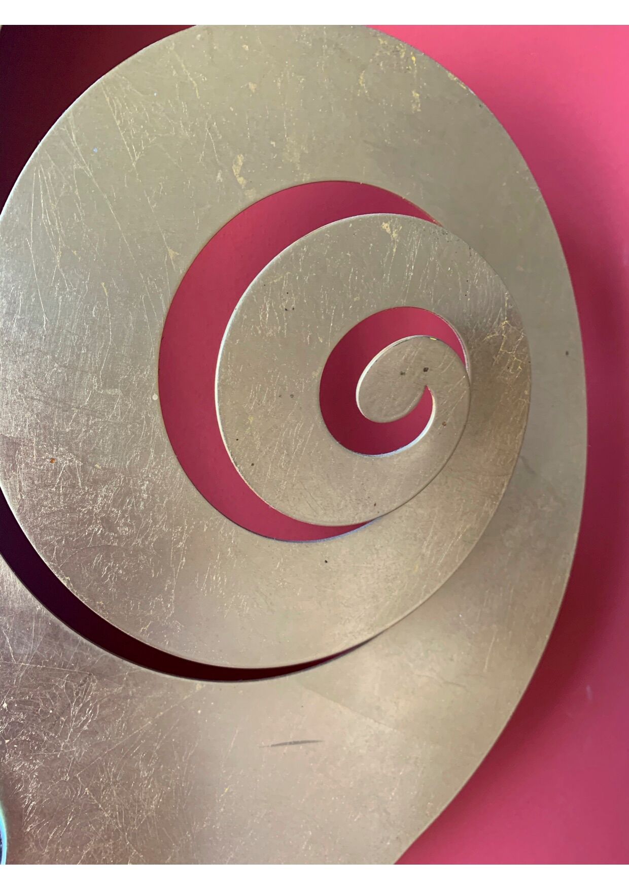 Free-form gold contemporary mirror 95x110cm