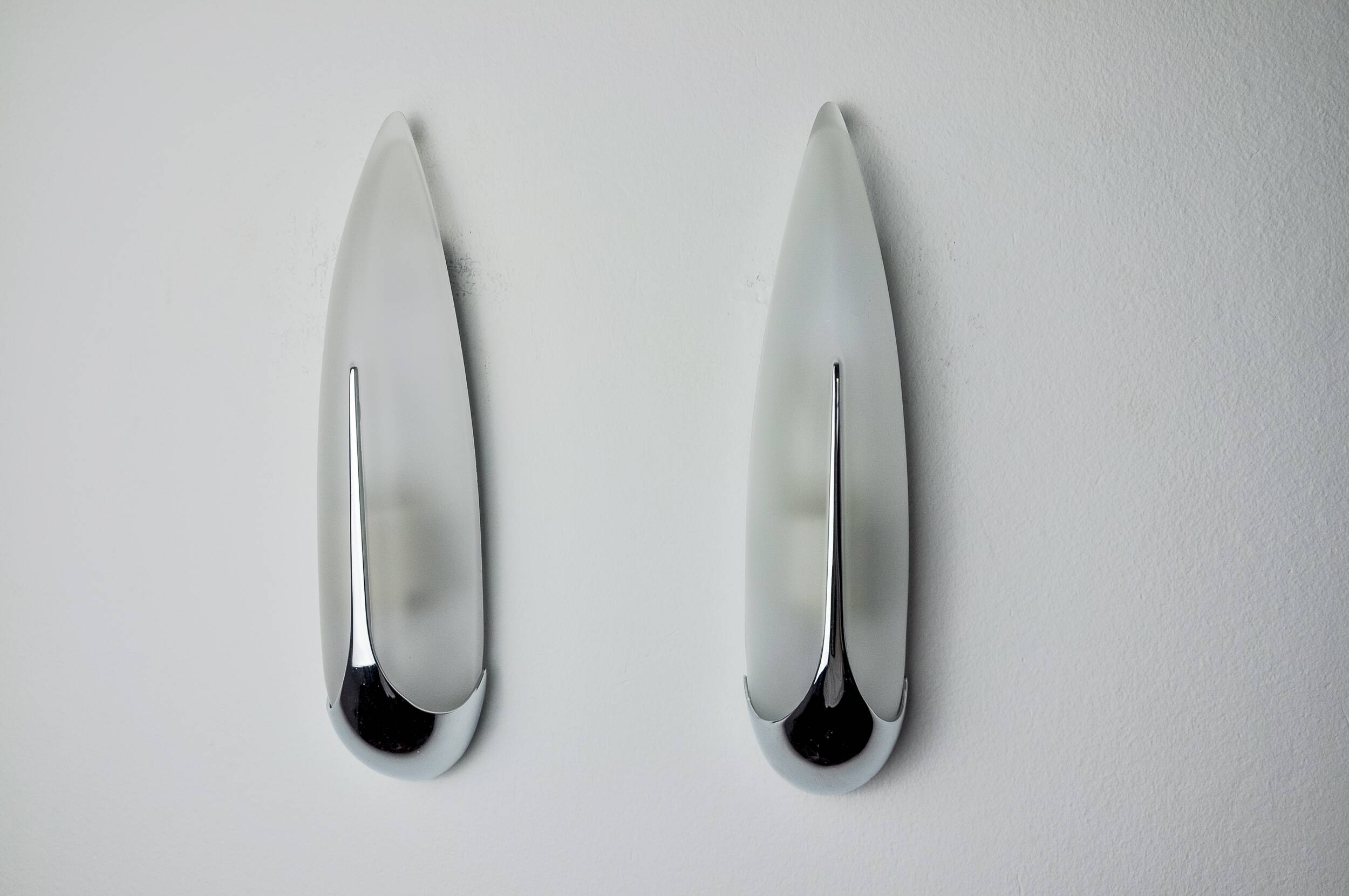 Pair of "epis" wall lights by idearte, smoked glass and silver metal, Spain, 1980