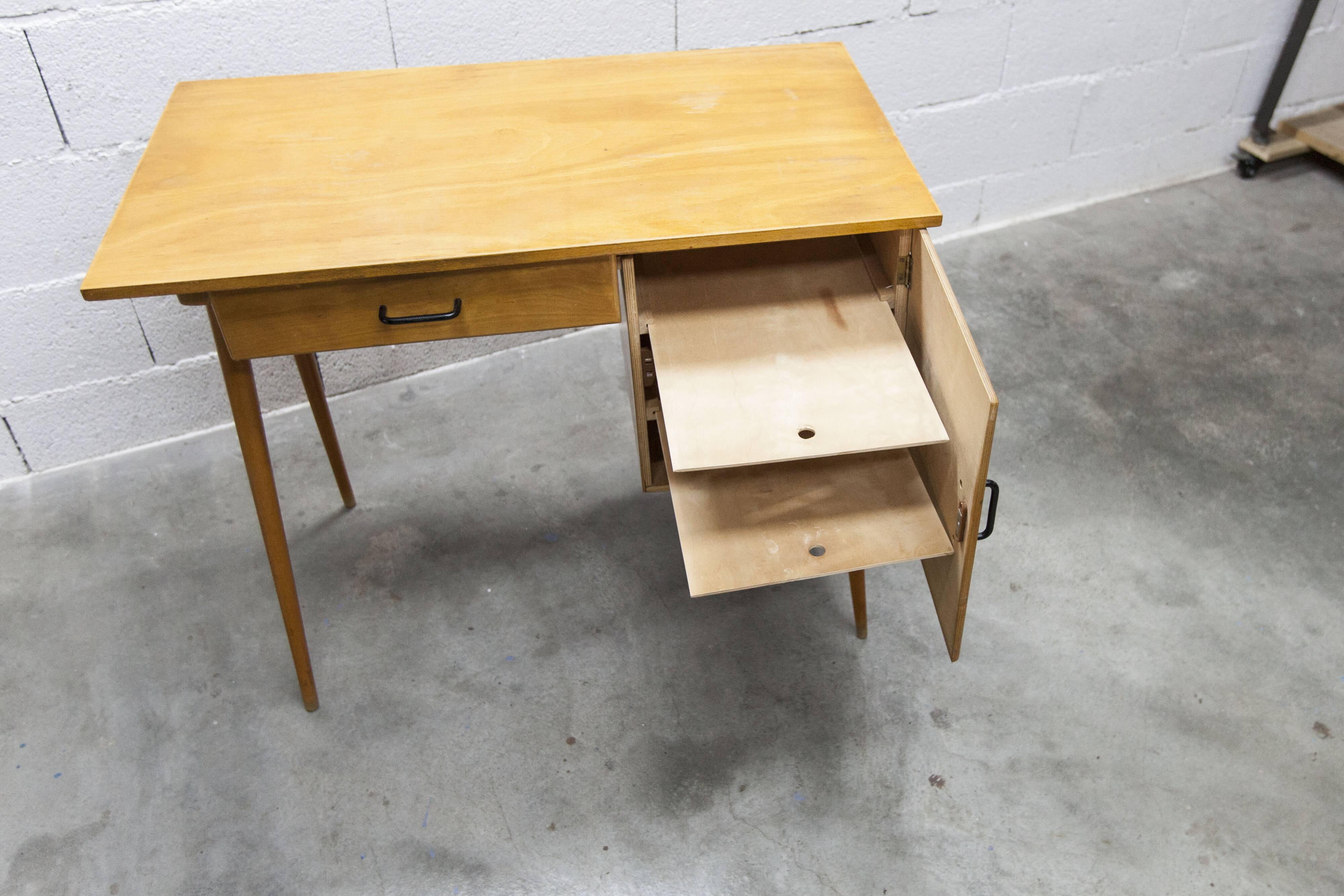 Ensemble bureau et chaise "Oeil" Baumann 1960