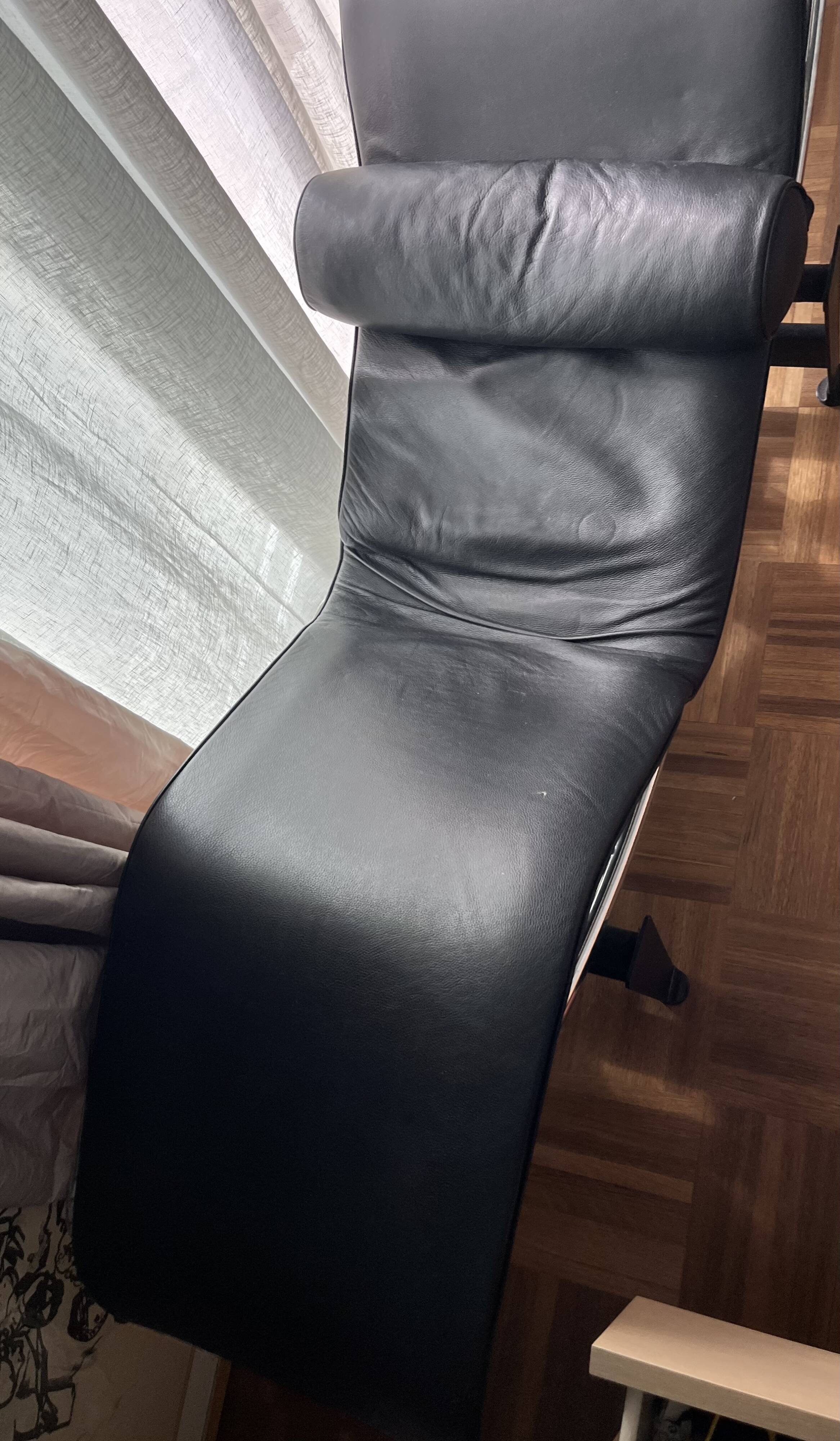 Chaise longue Le Corbusier