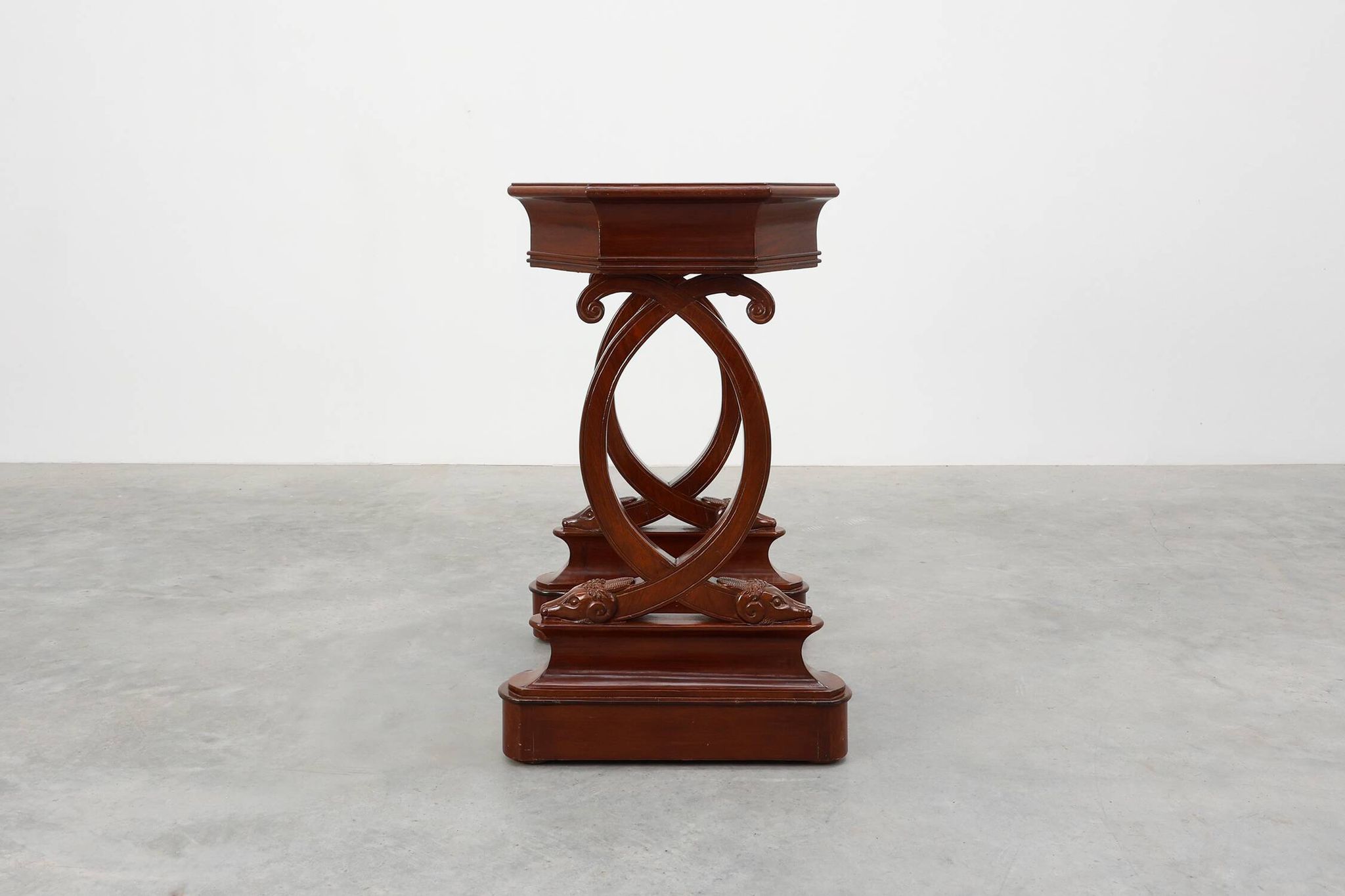 Jardinière Biedermeier en bois, Allemagne vers 1830