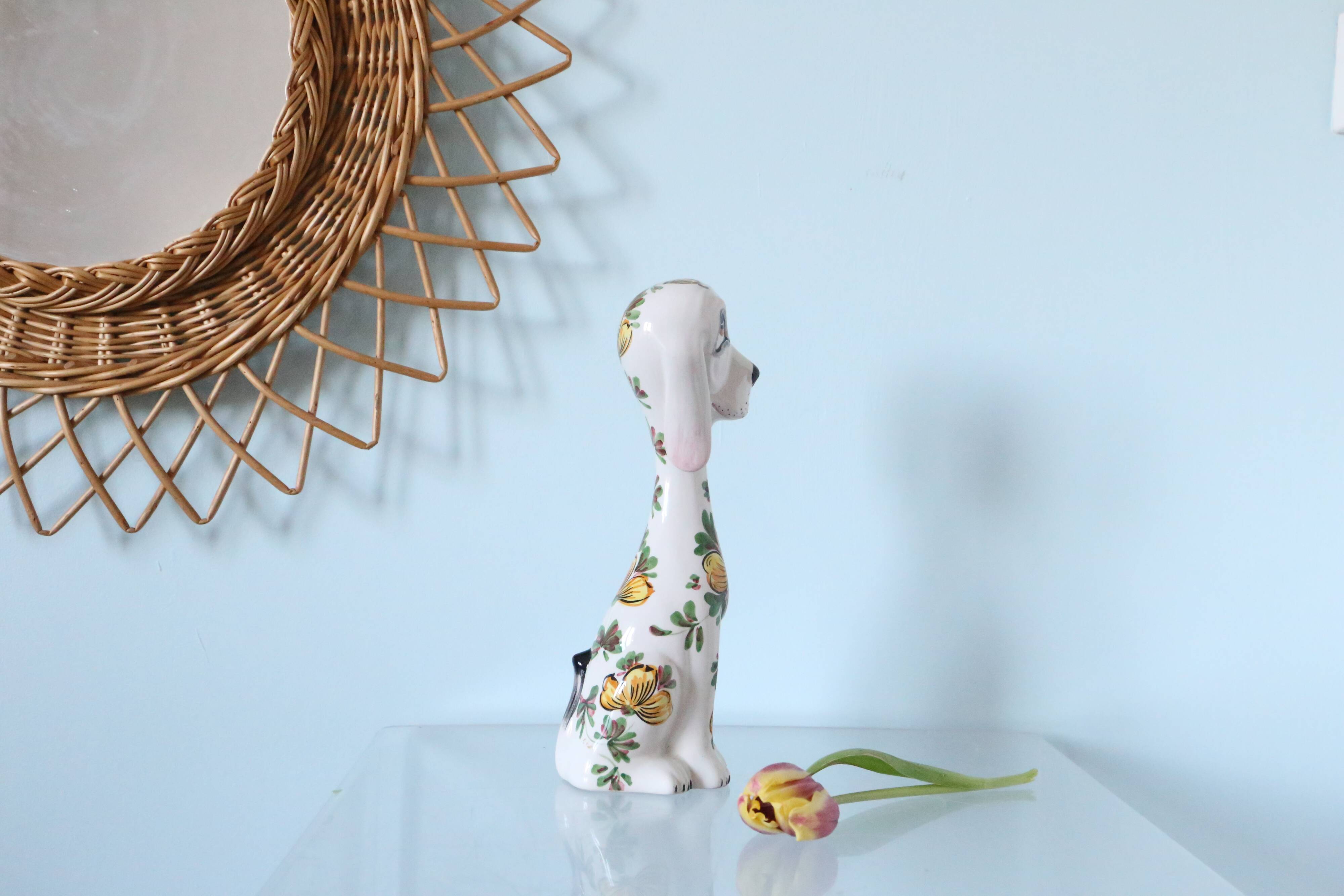 Adorable Italian ceramic figurine, vintage