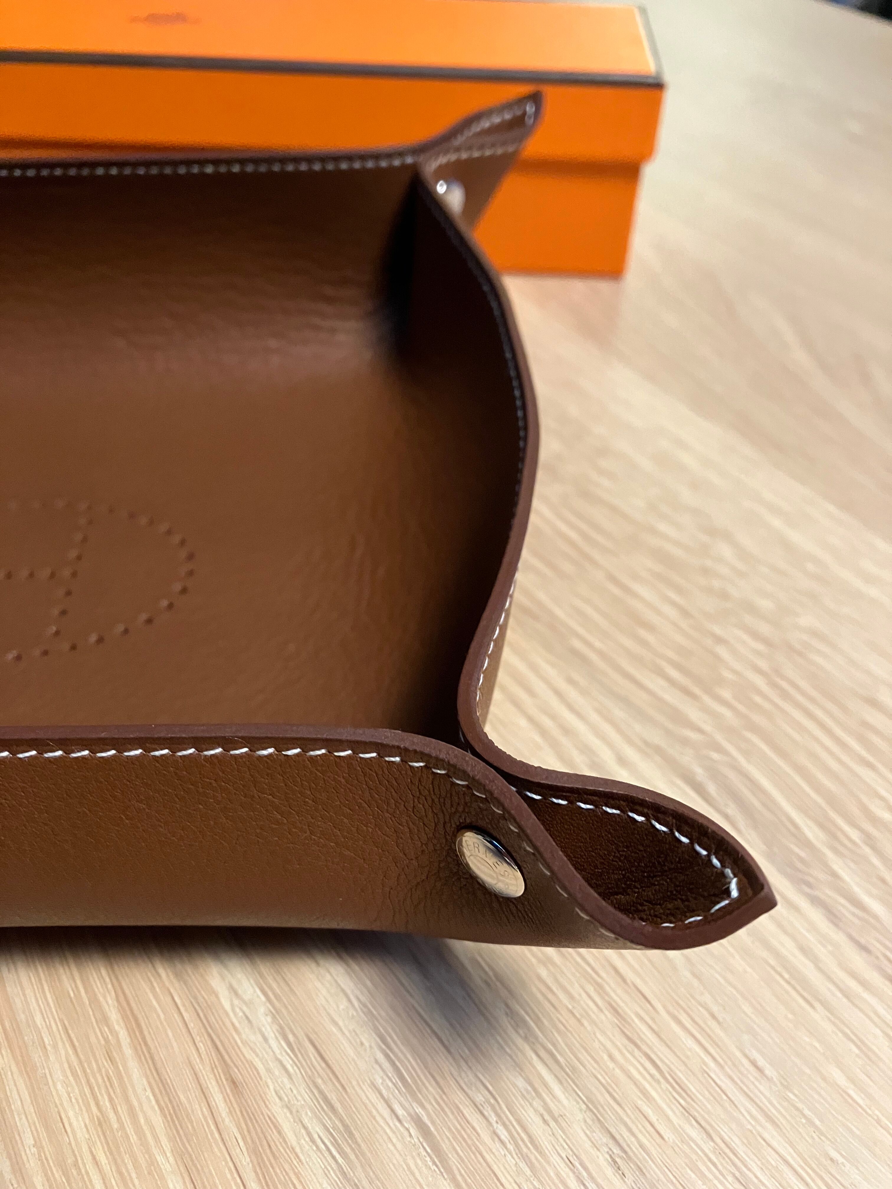 Hermès leather pocket vacuum