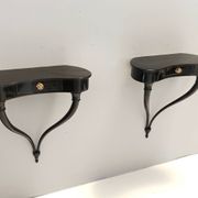 Paire de consoles murales, chevets en hêtre noir attribuées à Ulrich