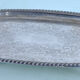 Silver metal top on stand (Leonardo Silver)