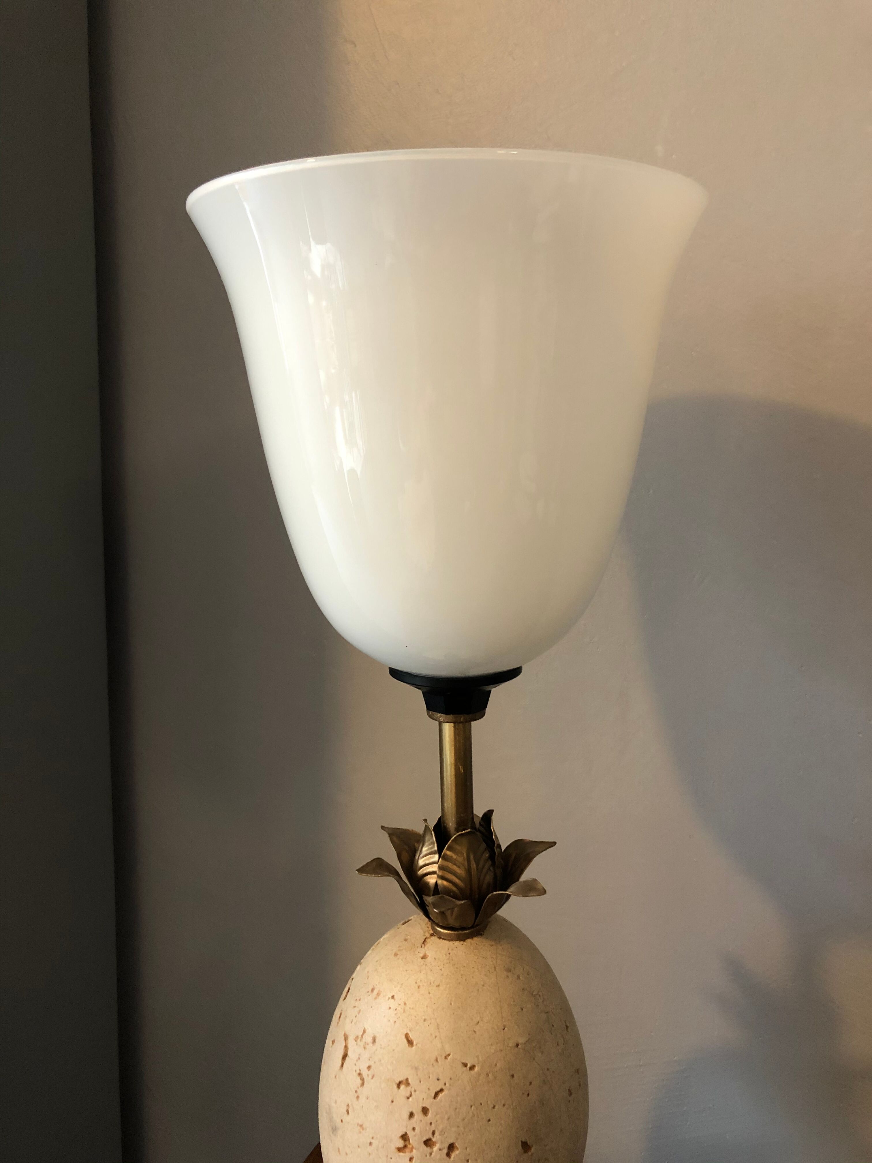 Table lamp